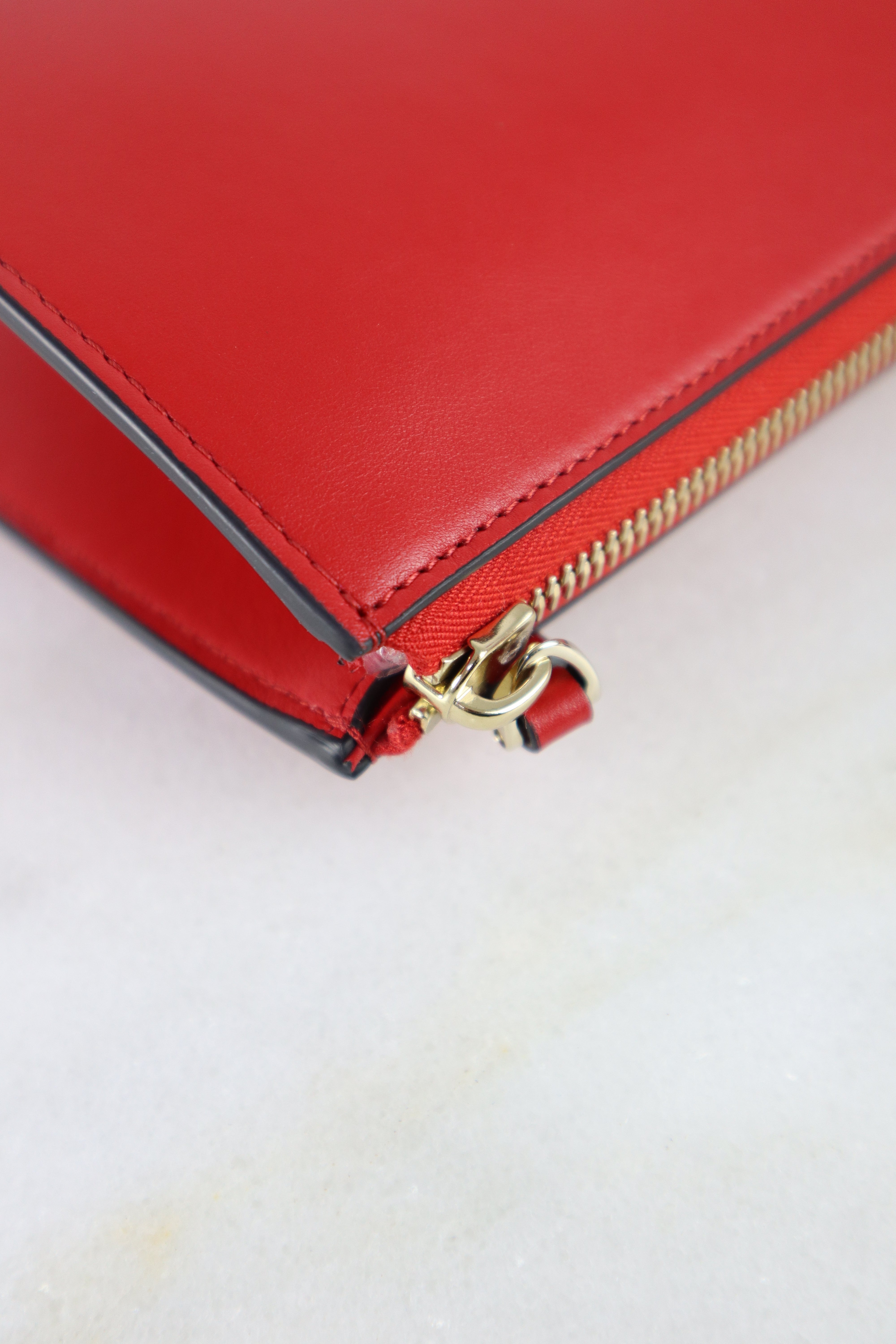 Valentino Red Super V LOGO Pouch