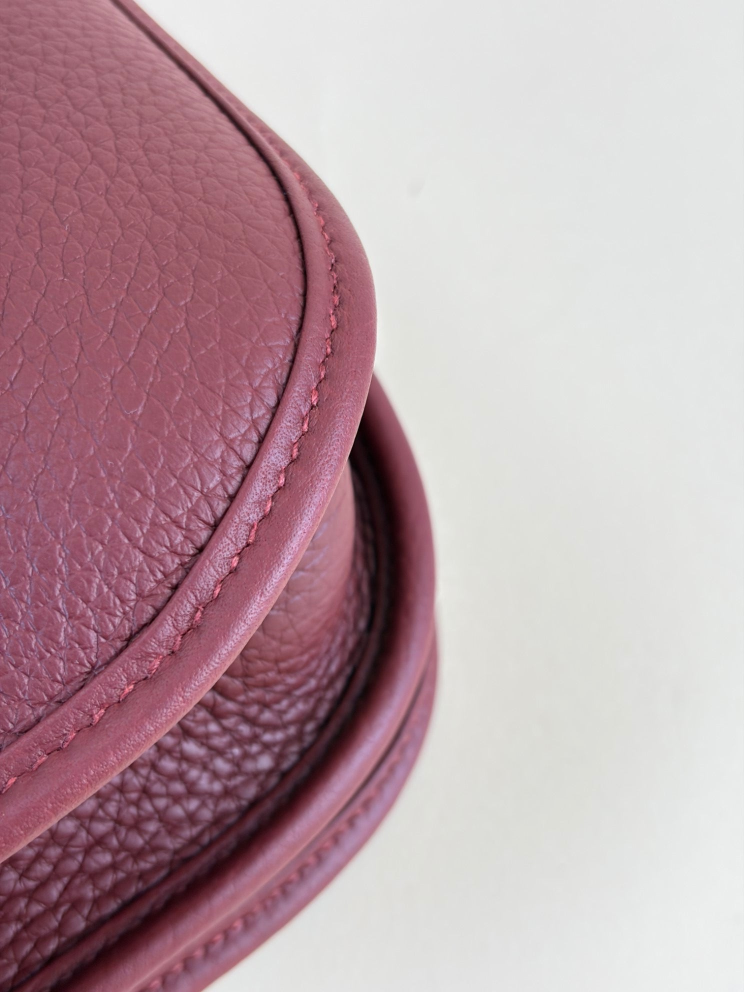 Hermes rouge h tourbillon Clemence  evelyne 29