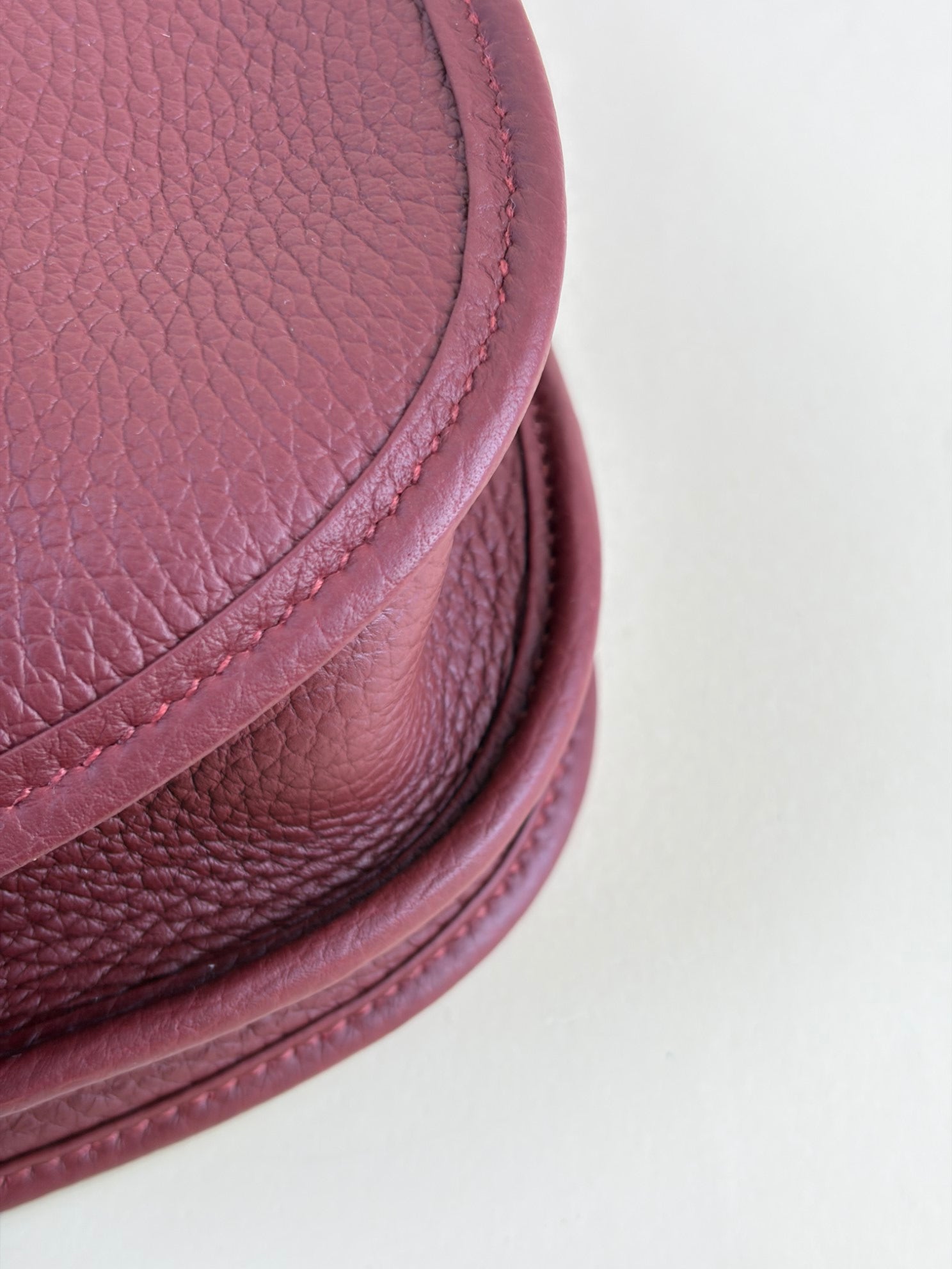 Hermes rouge h tourbillon Clemence  evelyne 29