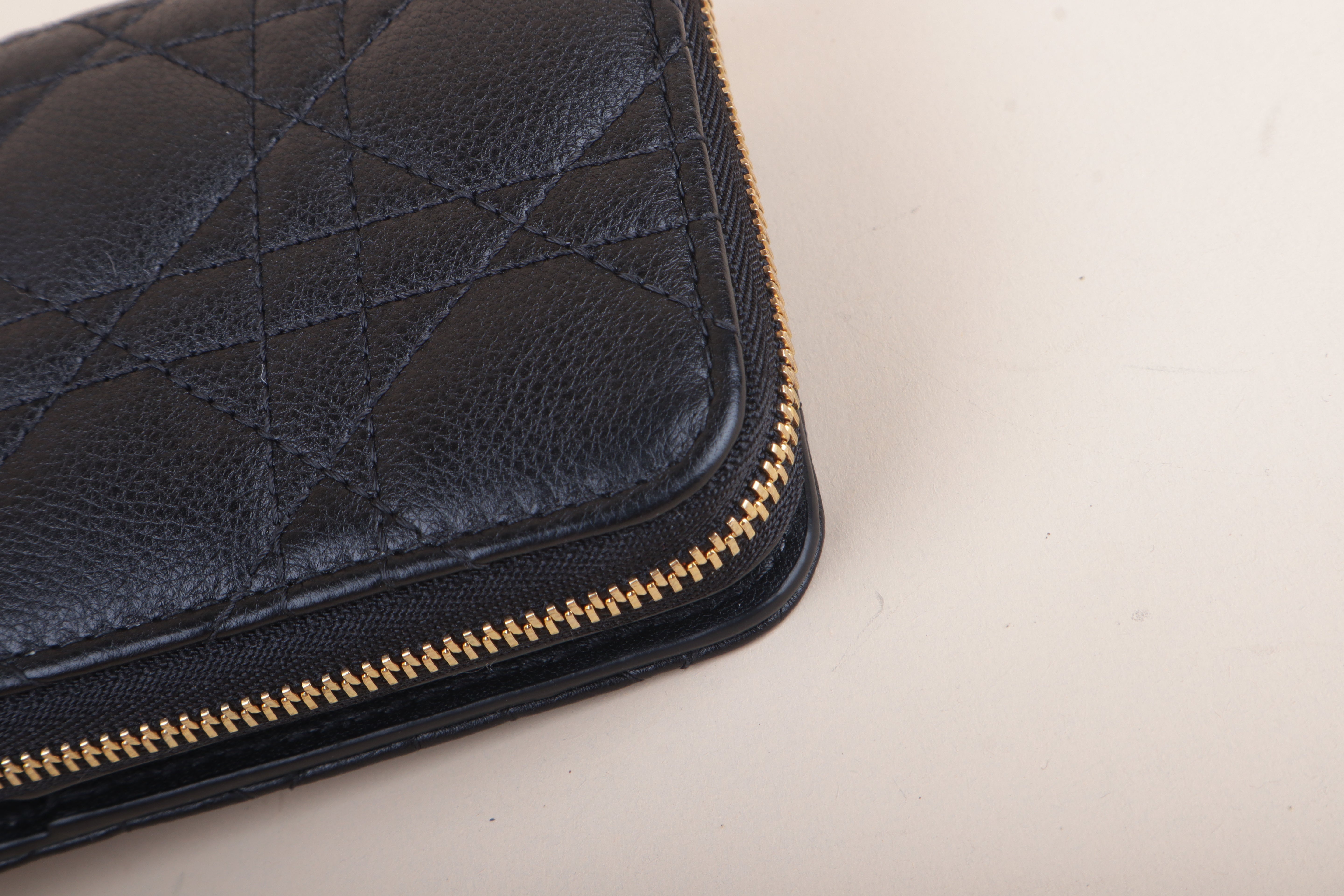 DIOR caro scarlet black cannage  LEATHER