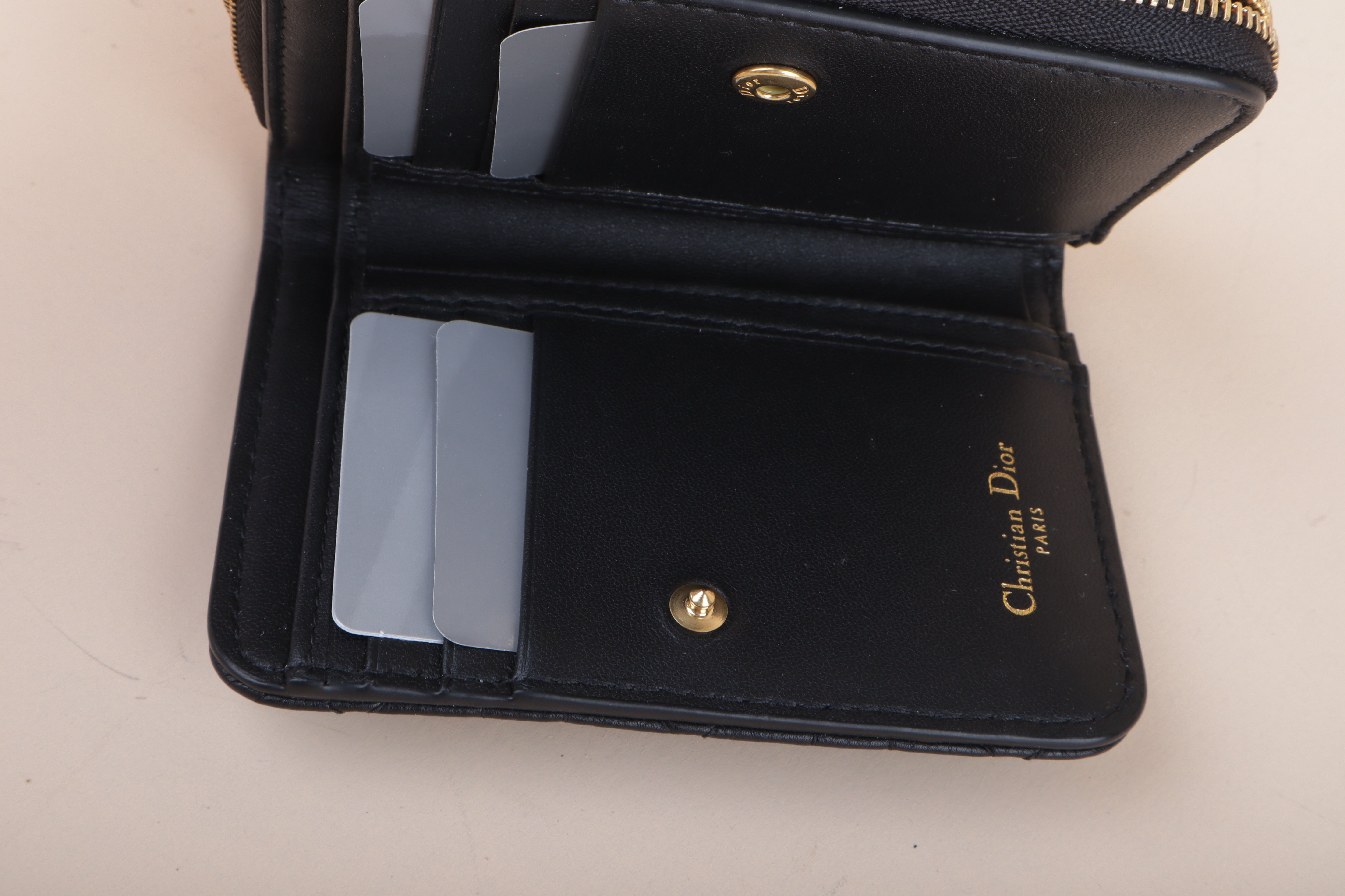 DIOR caro scarlet black cannage  LEATHER
