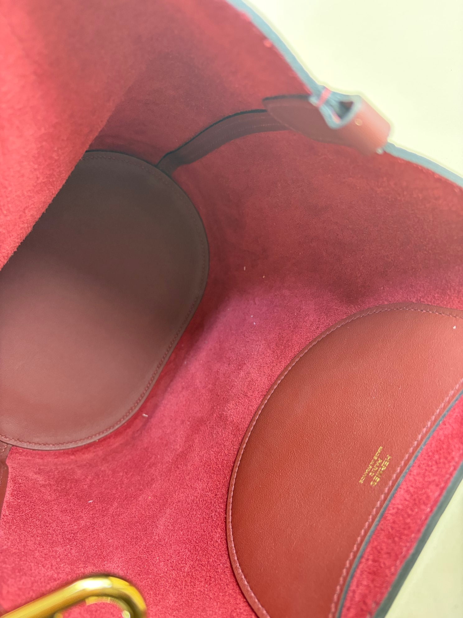 Hermes rouge h tourbillon Clemence swift in the loop 23