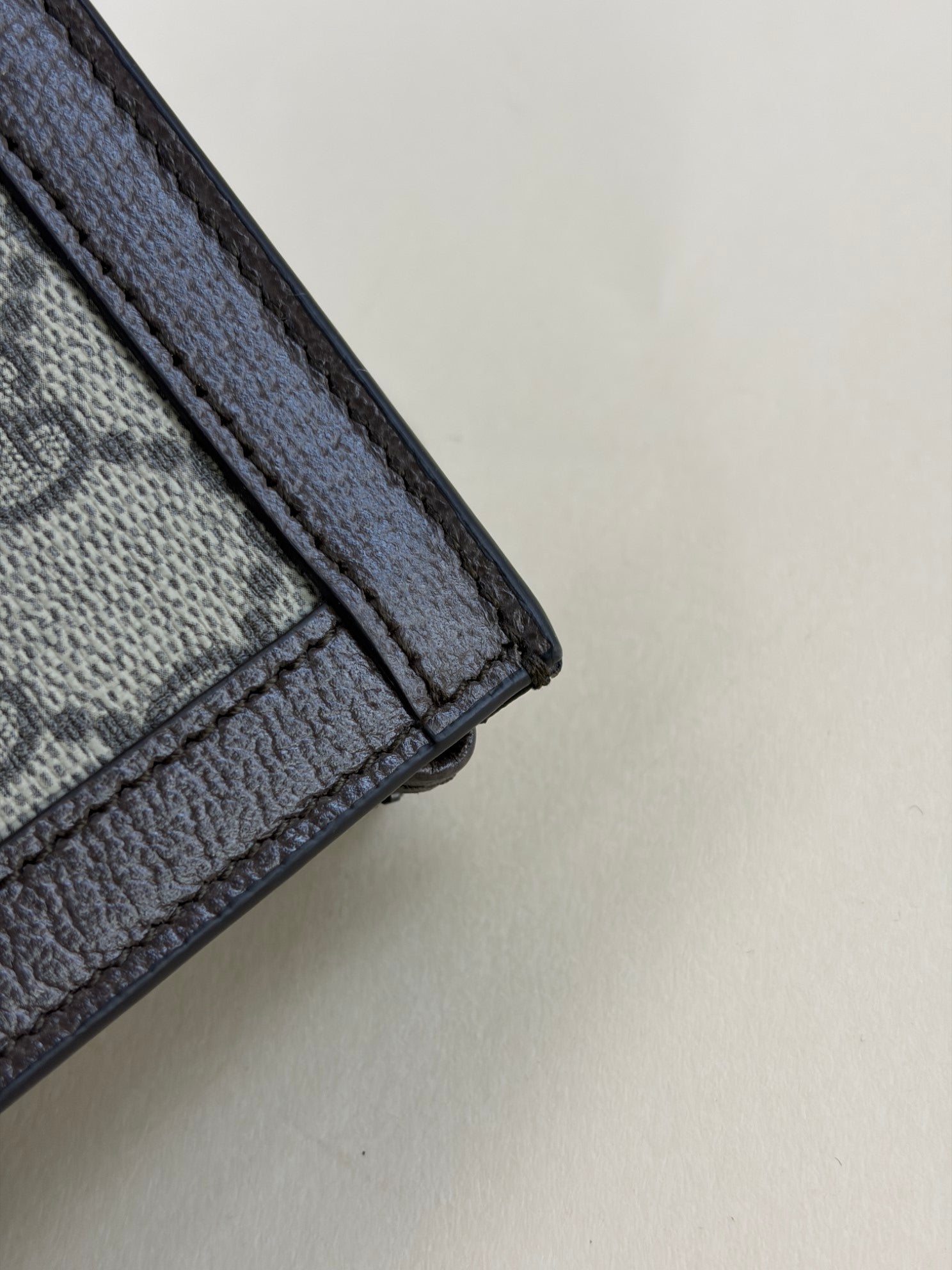 Gucci Ebony GG Supreme Ophidia Small Pouch with Holder