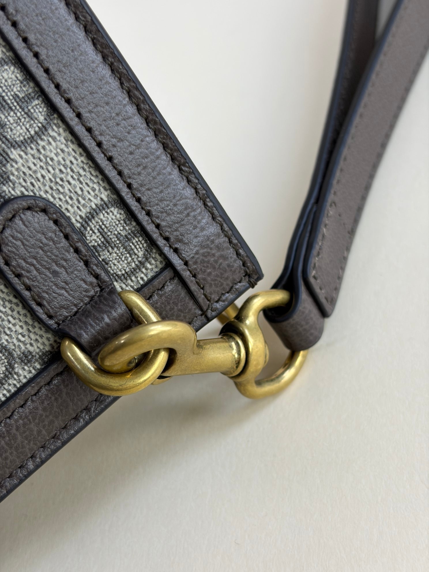 Gucci Ebony GG Supreme Ophidia Small Pouch with Holder