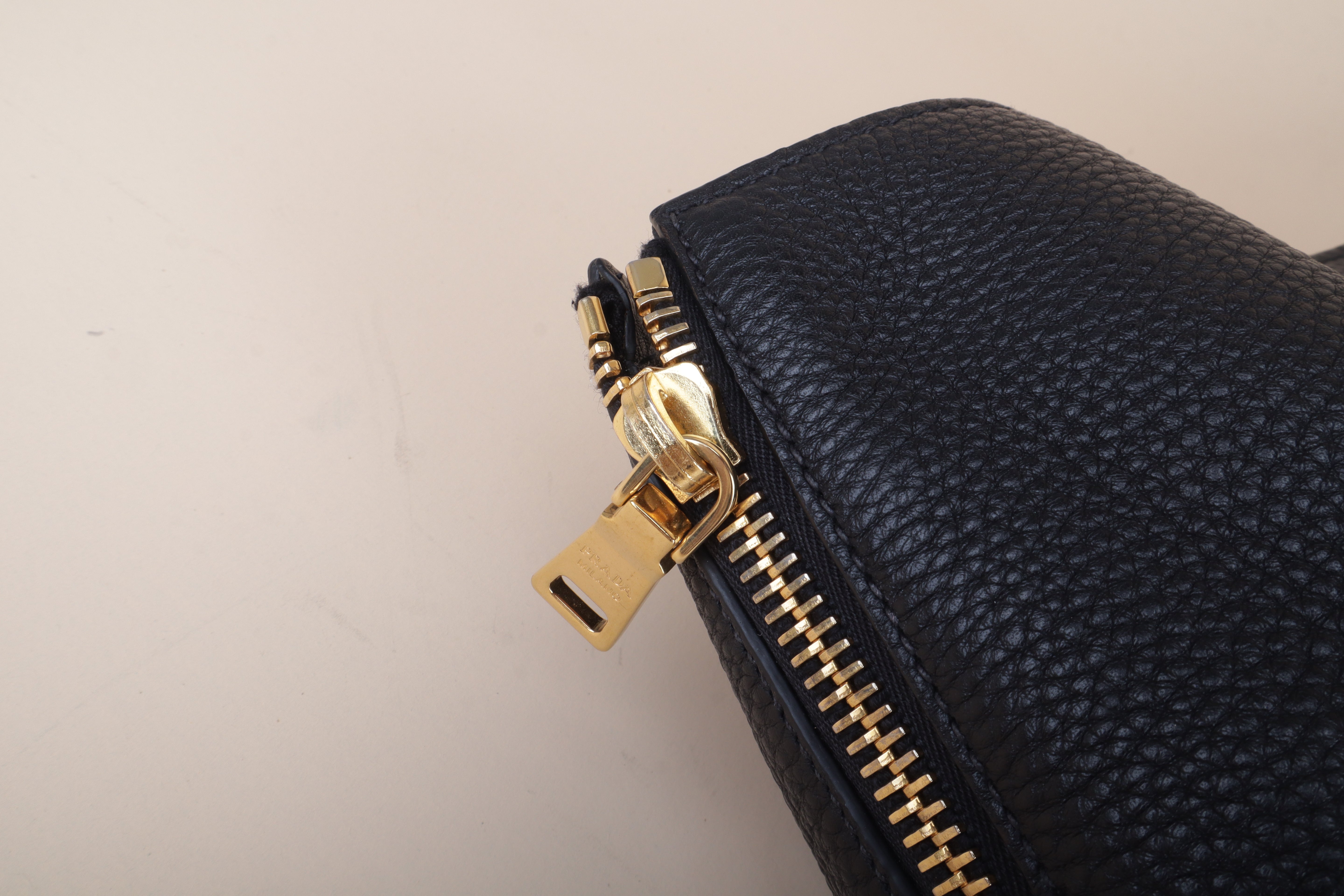 Prada side zip black vitello danio large tote bag