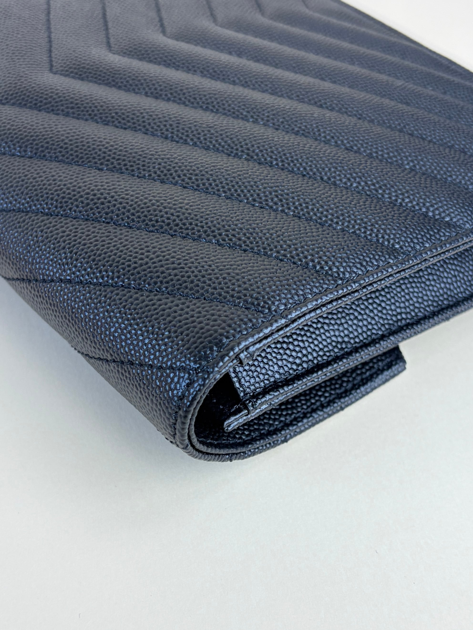 ysl black grain de pouch leather Cassandre matelassé flap