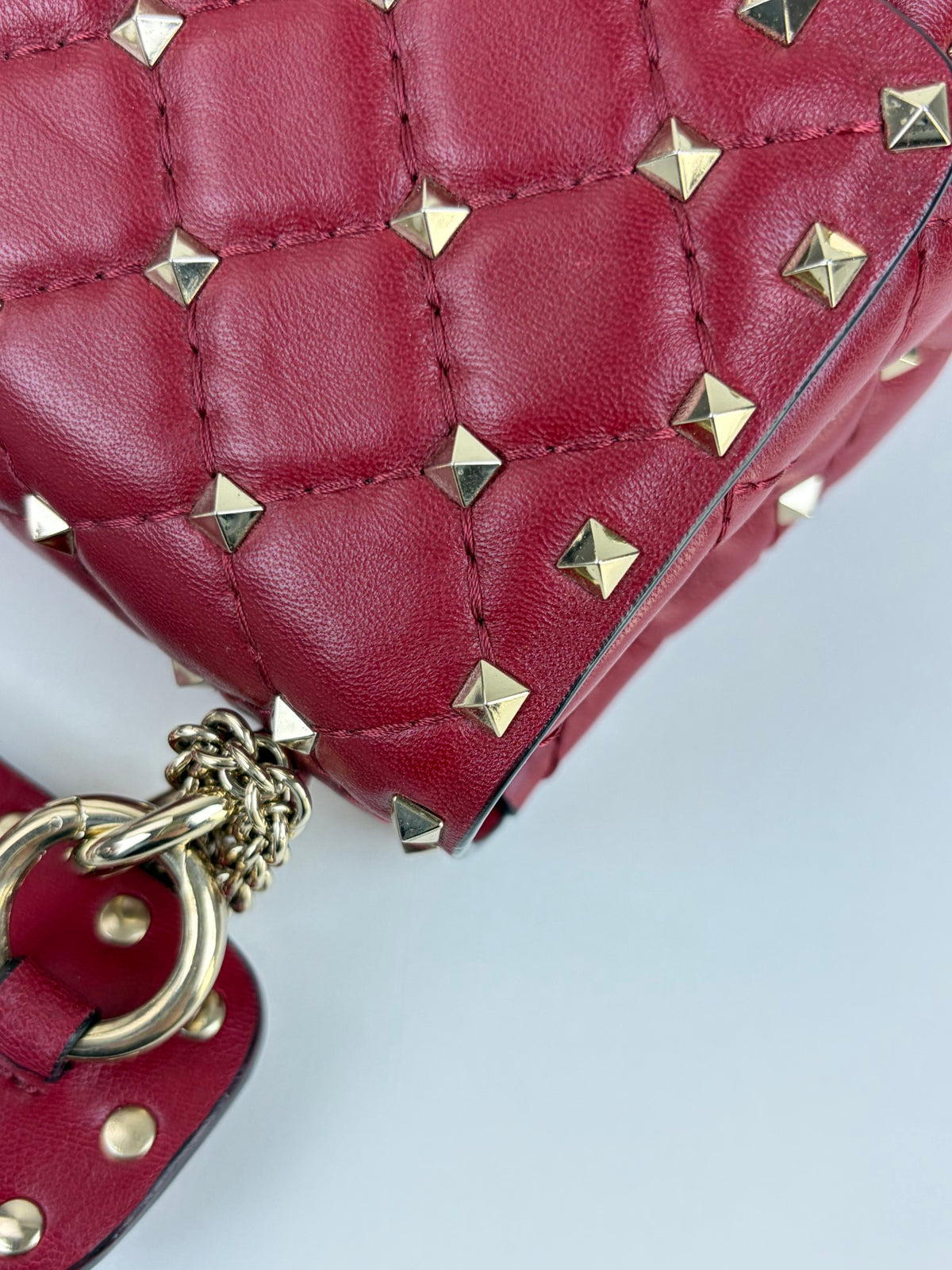 Valentino spike red small rock stud spike