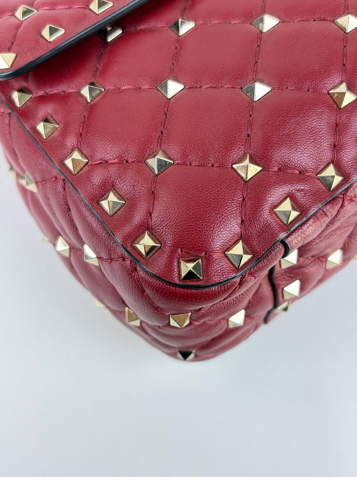 Valentino spike red small rock stud spike