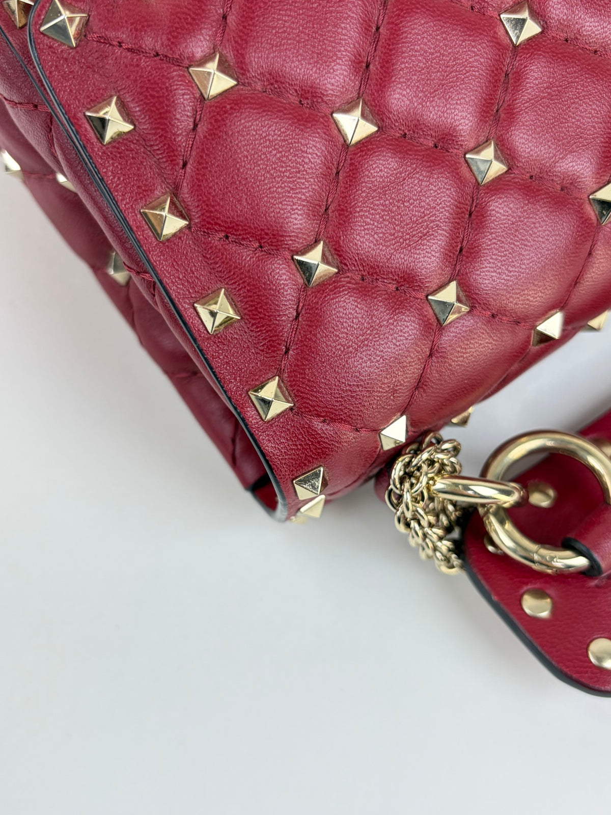 Valentino spike red small rock stud spike