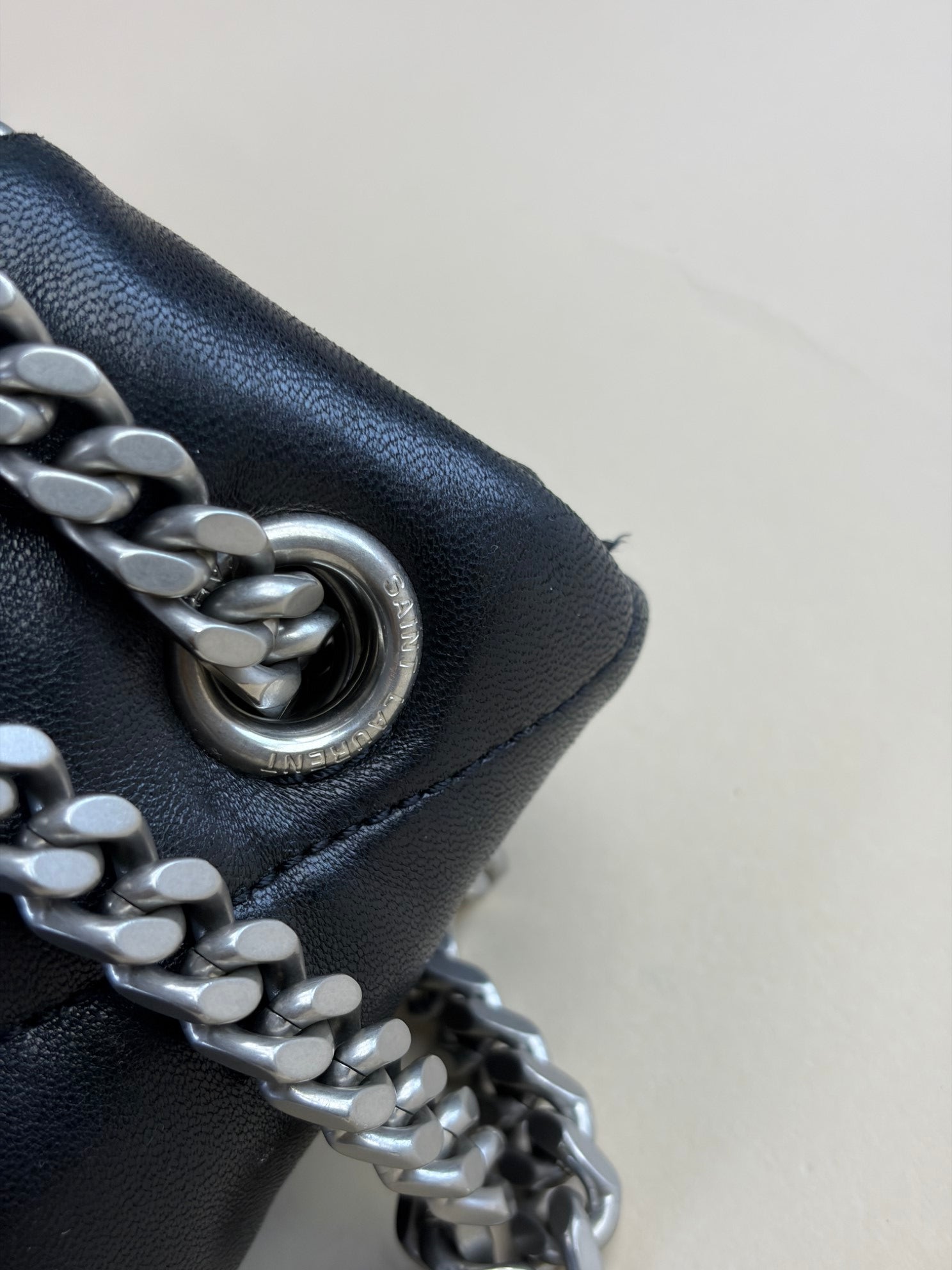 YSL  lou lou Black Puffer