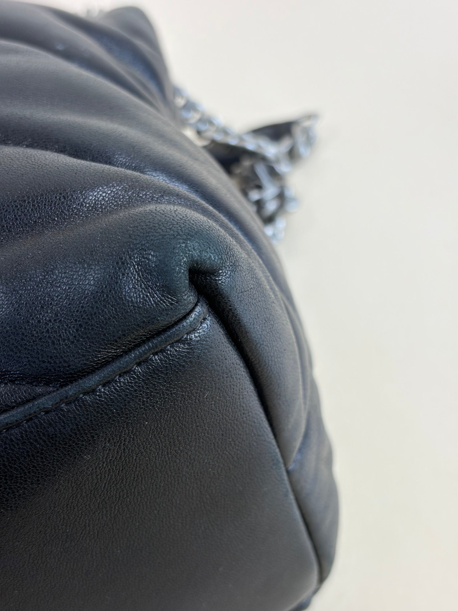 YSL  lou lou Black Puffer