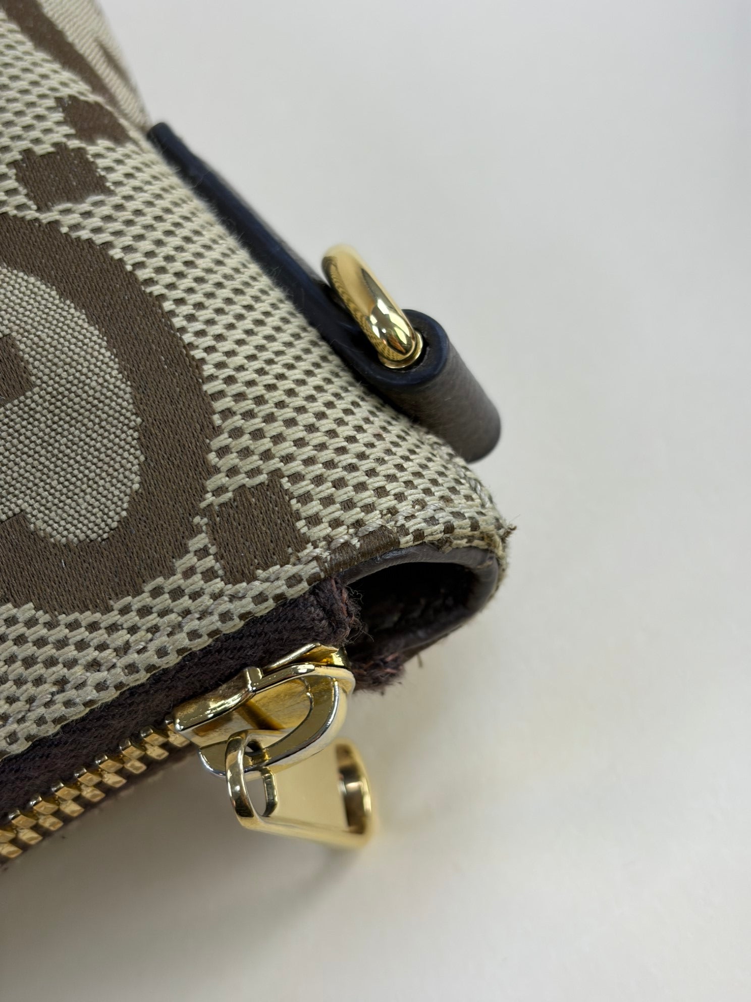Gucci Brown GG Jumbo Wristlet Messenger Bag