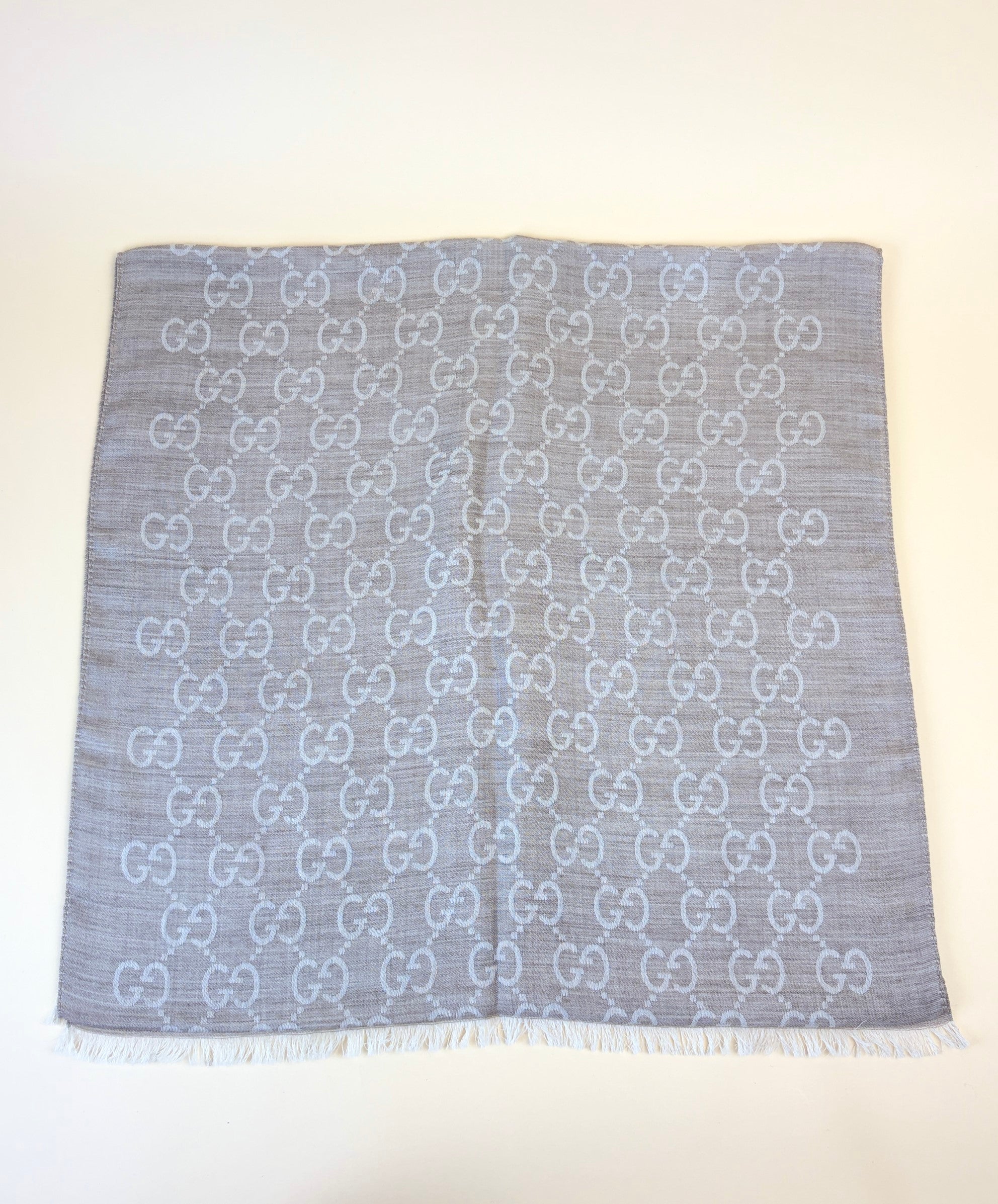 Gucci sand gg monogram wool/silk scarf