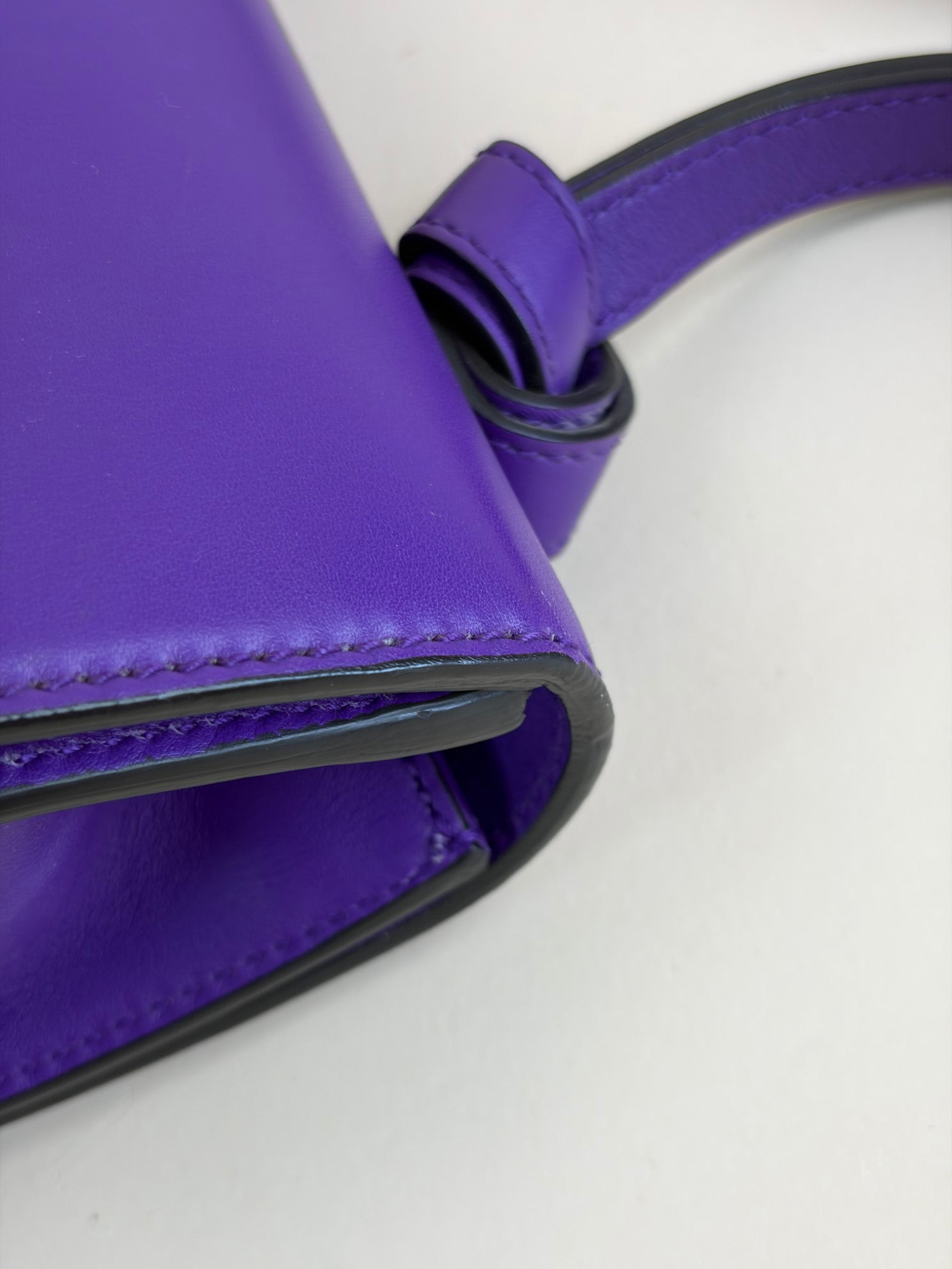 Gucci purple calf skin leather animalier shoulder bag