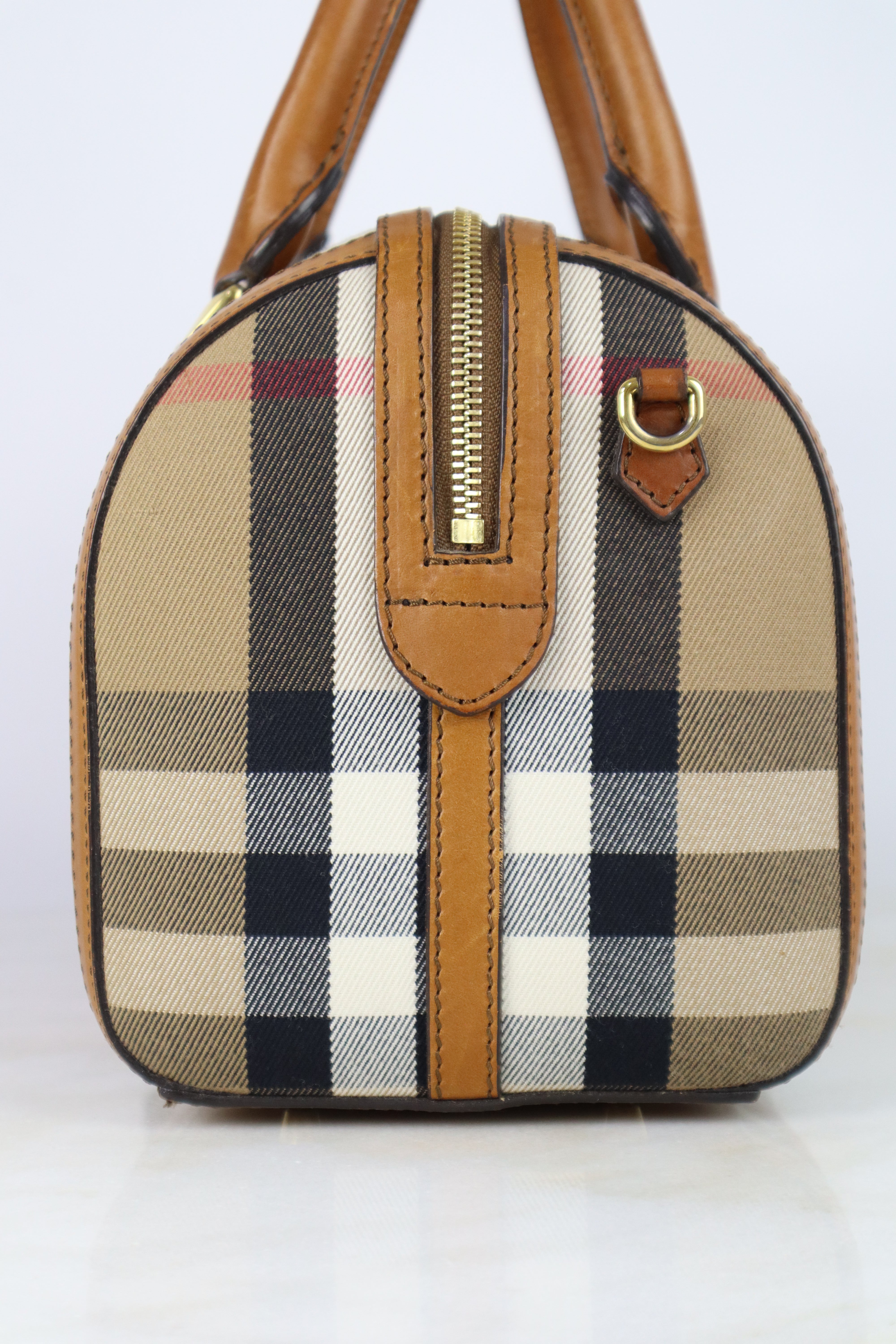 Burberry House Check Camel Derby Boston Alchester Bowling Medium Bag