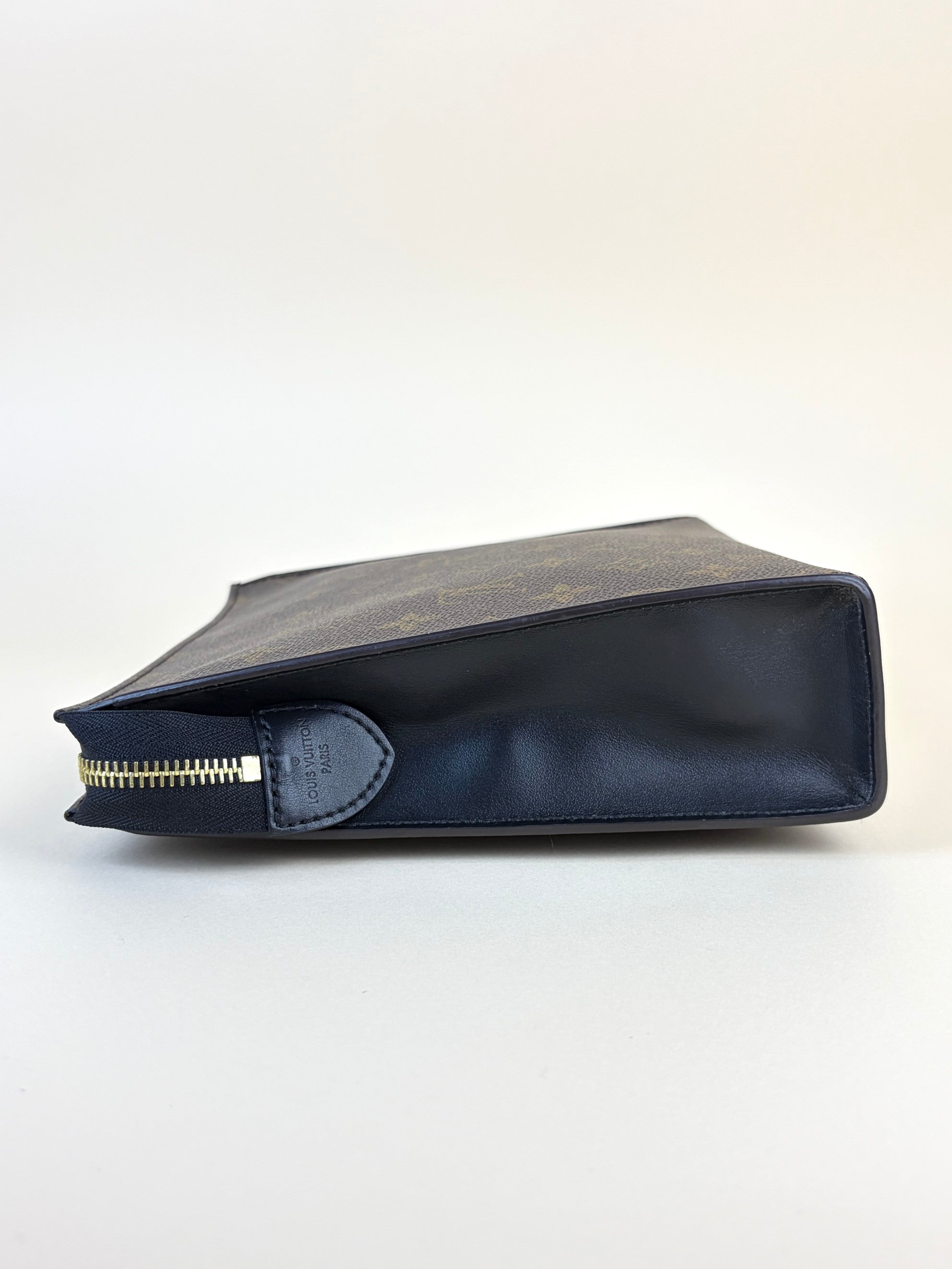 louis Vuitton black calfskin and monogram canvas toilette Mn pouch
