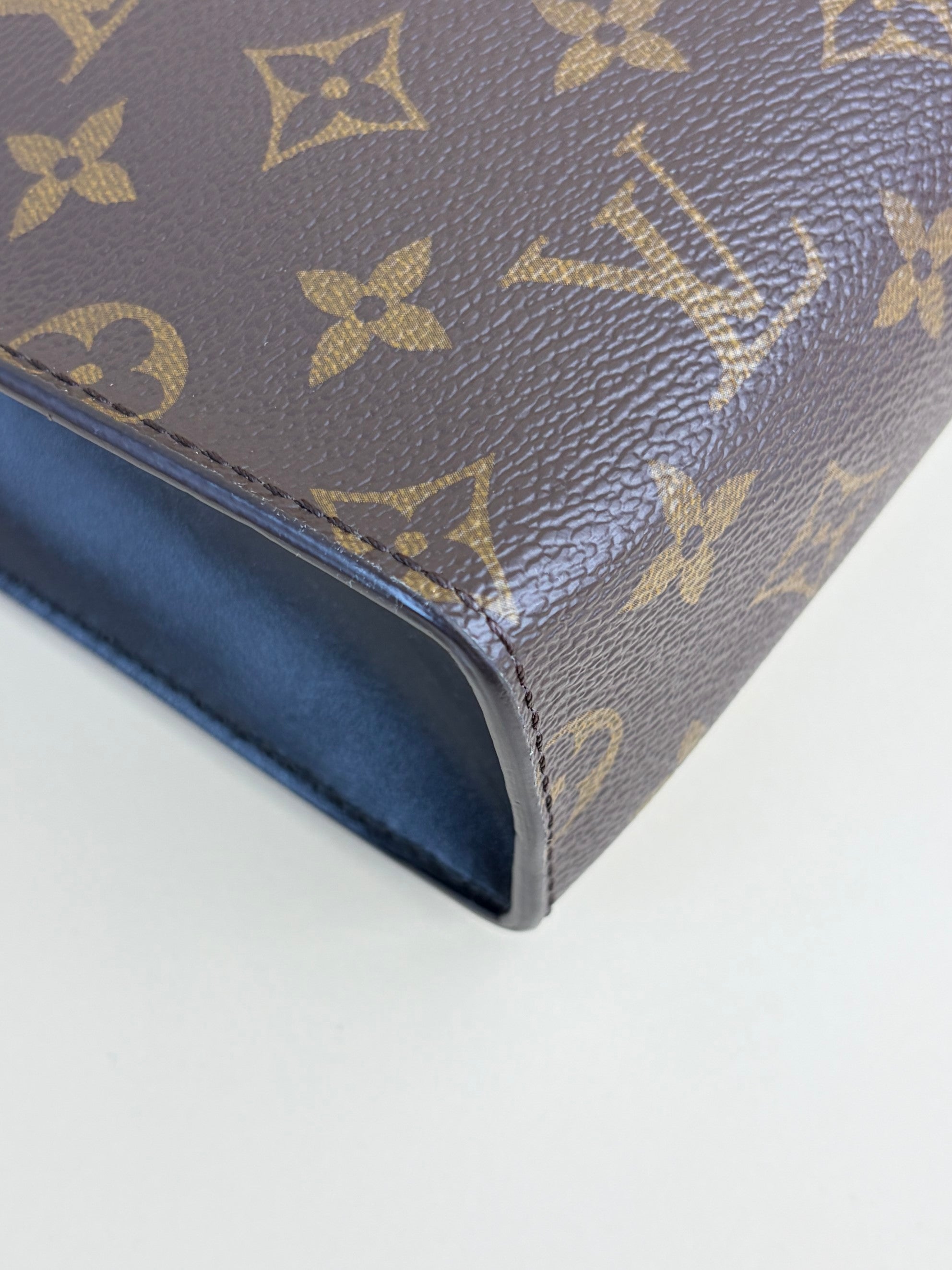 louis Vuitton black calfskin and monogram canvas toilette Mn pouch
