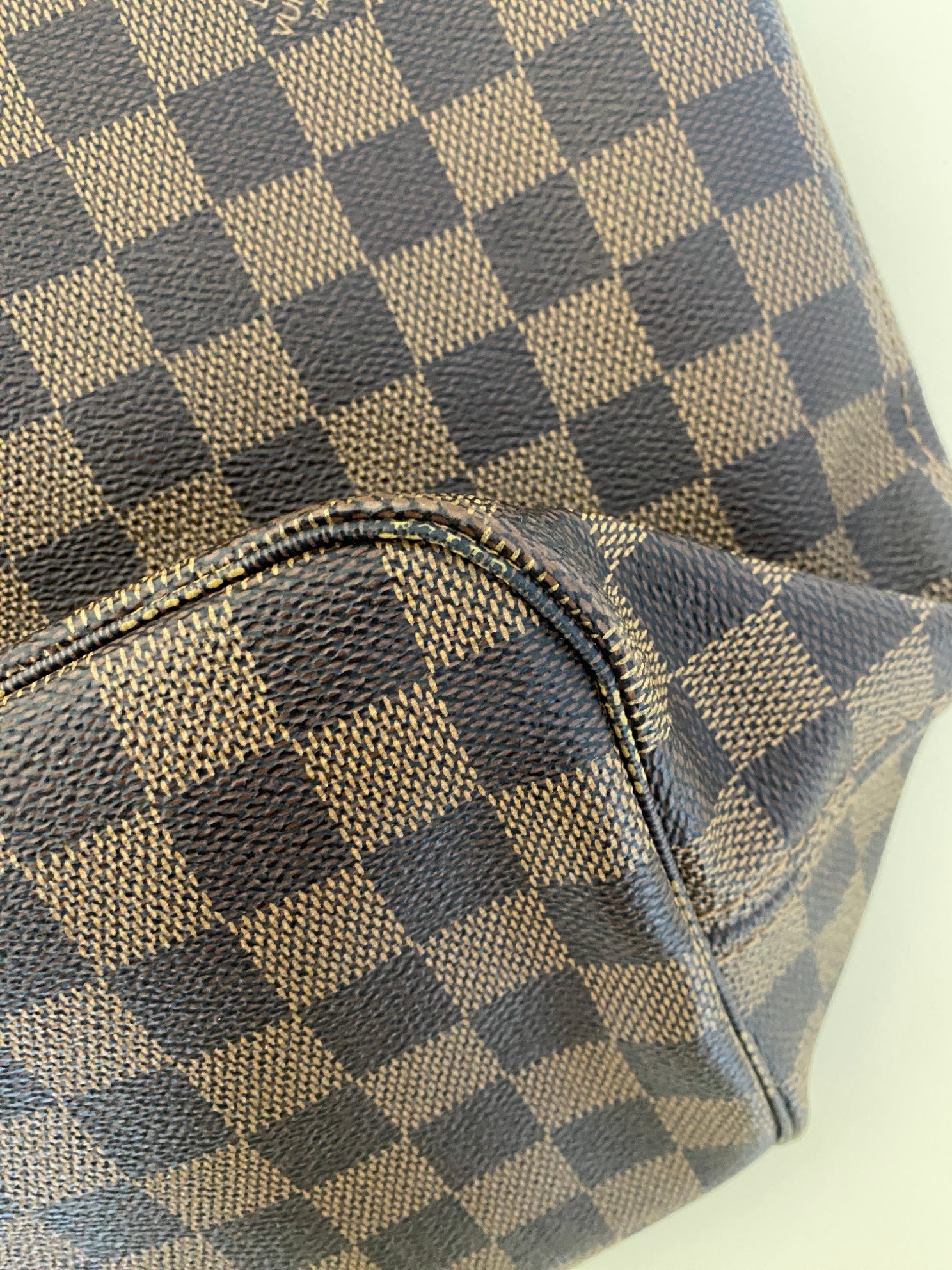 Louis Vuitton mm damier Ebene Never full