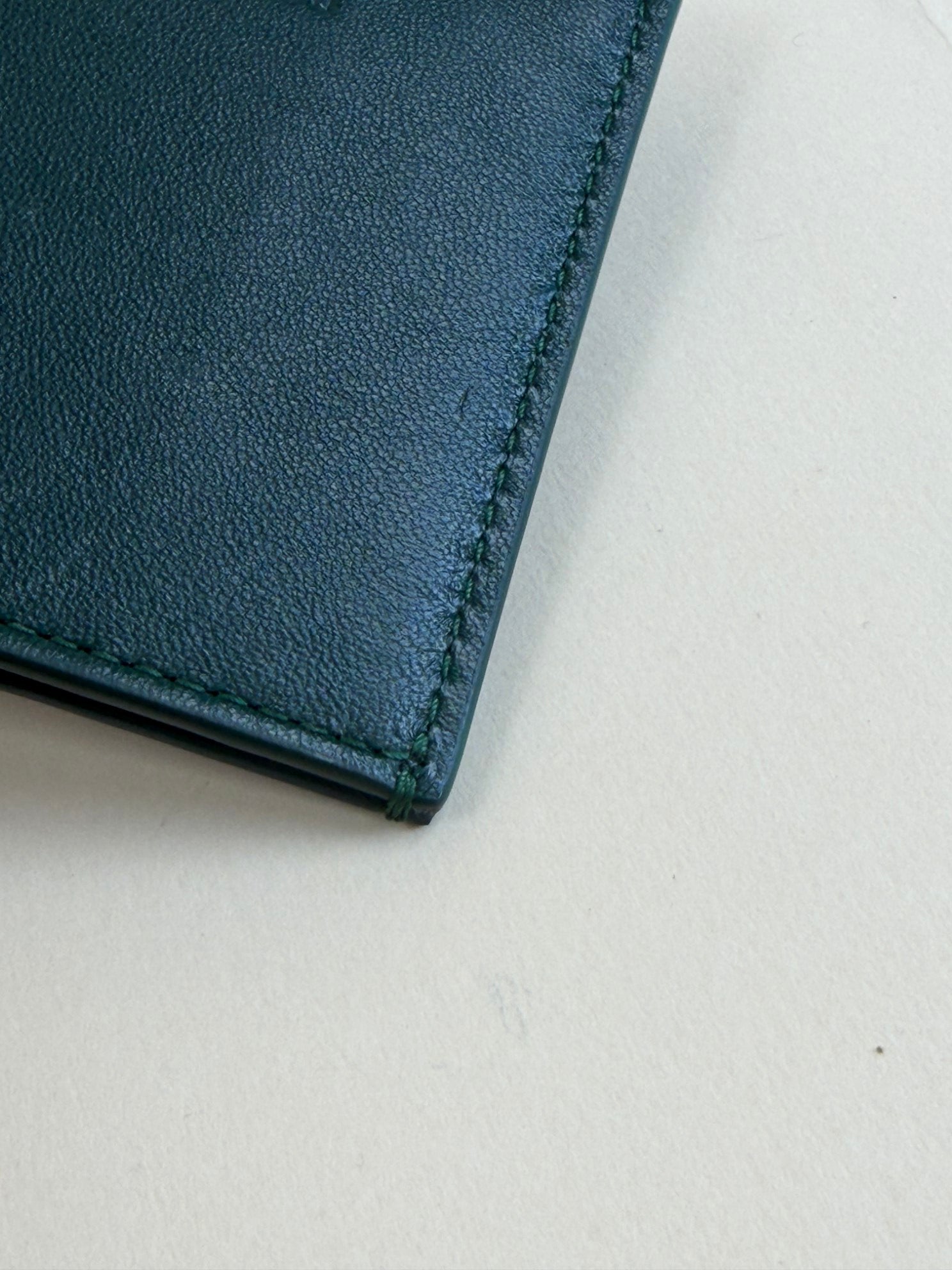 bottega Veneta casetta credit case emerald, green napa