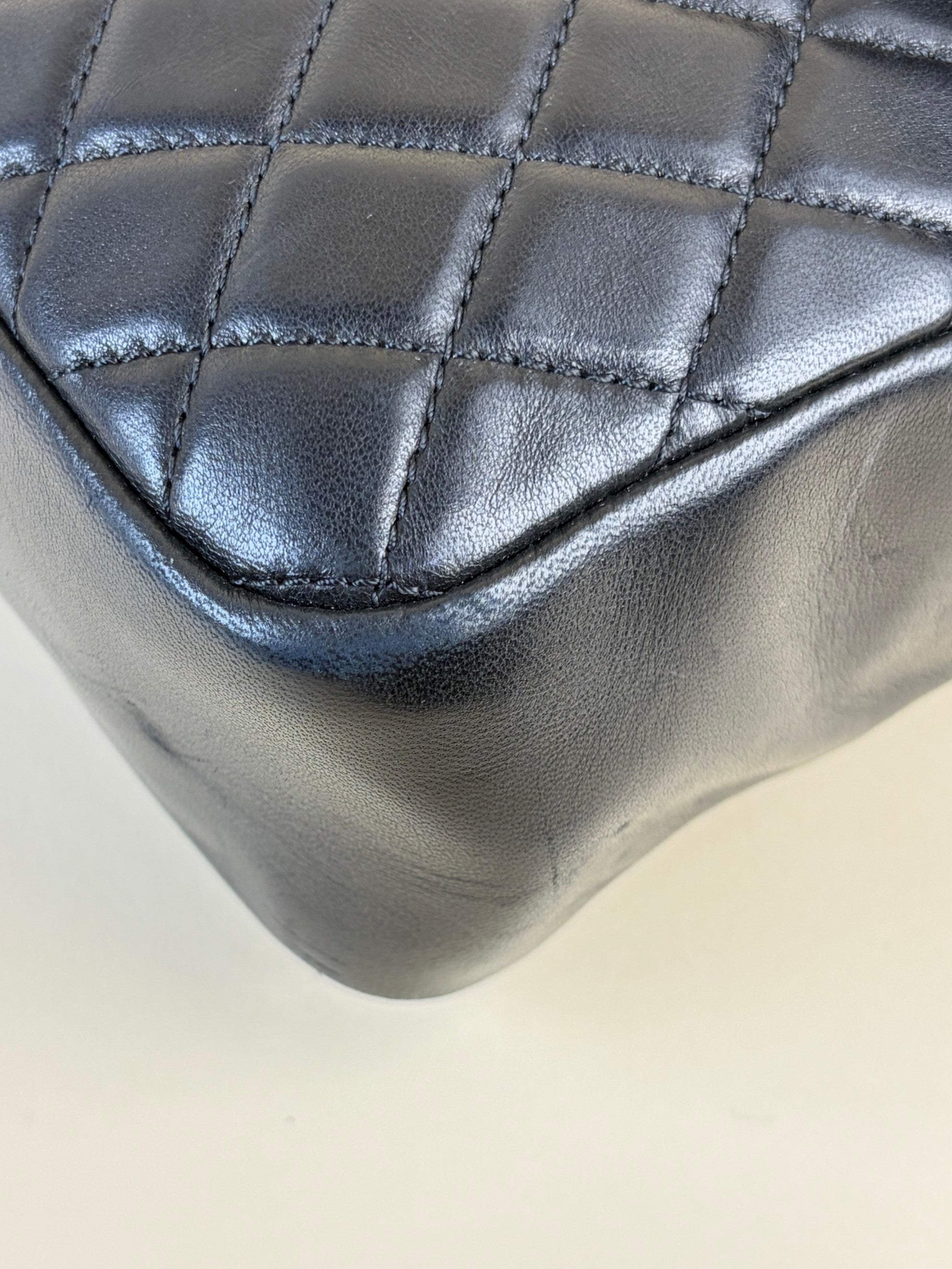 CHANEL black quilted lambskin leather Westminster pearl medium flap bag