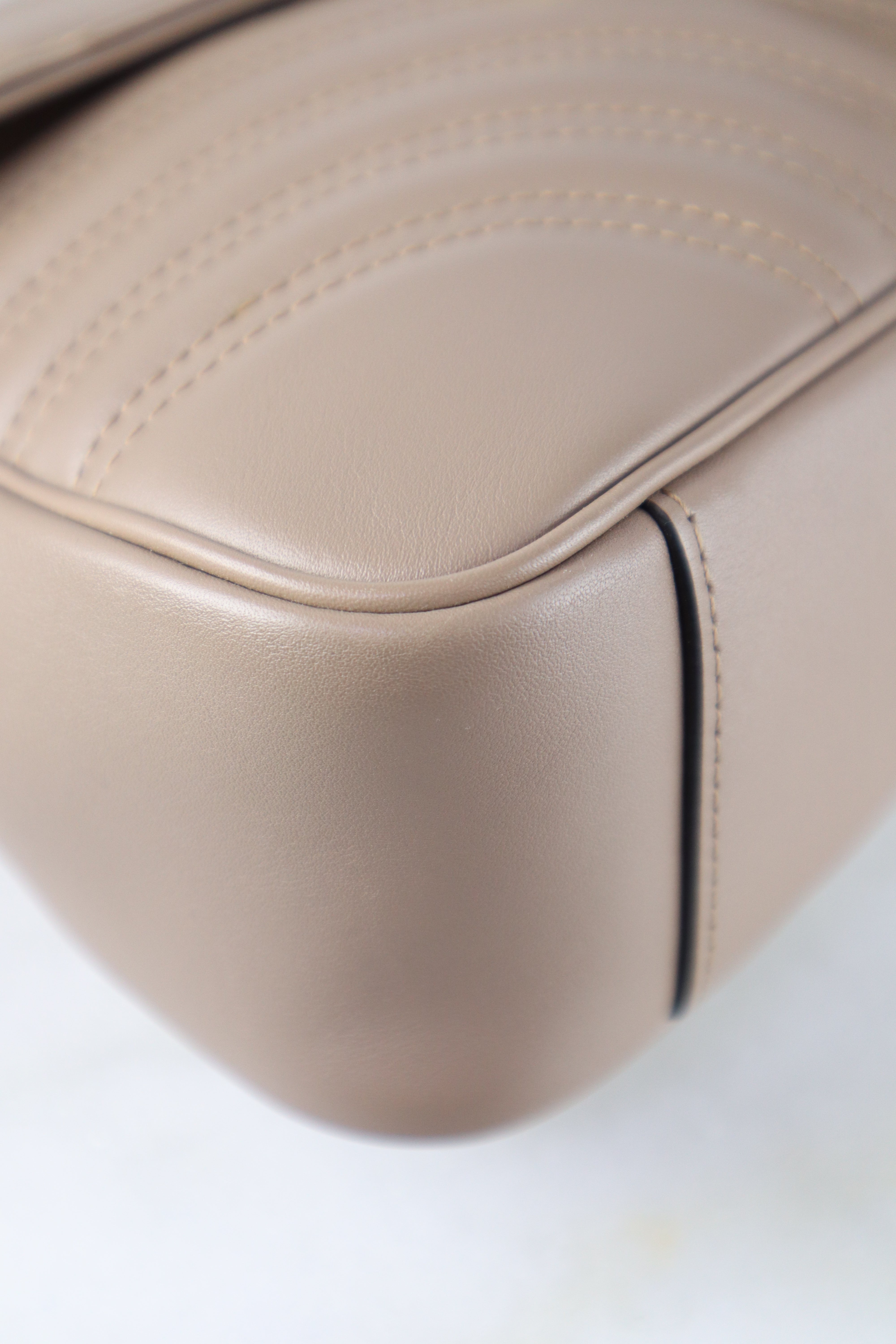 Gucci Nude GG Marmont Large Bag