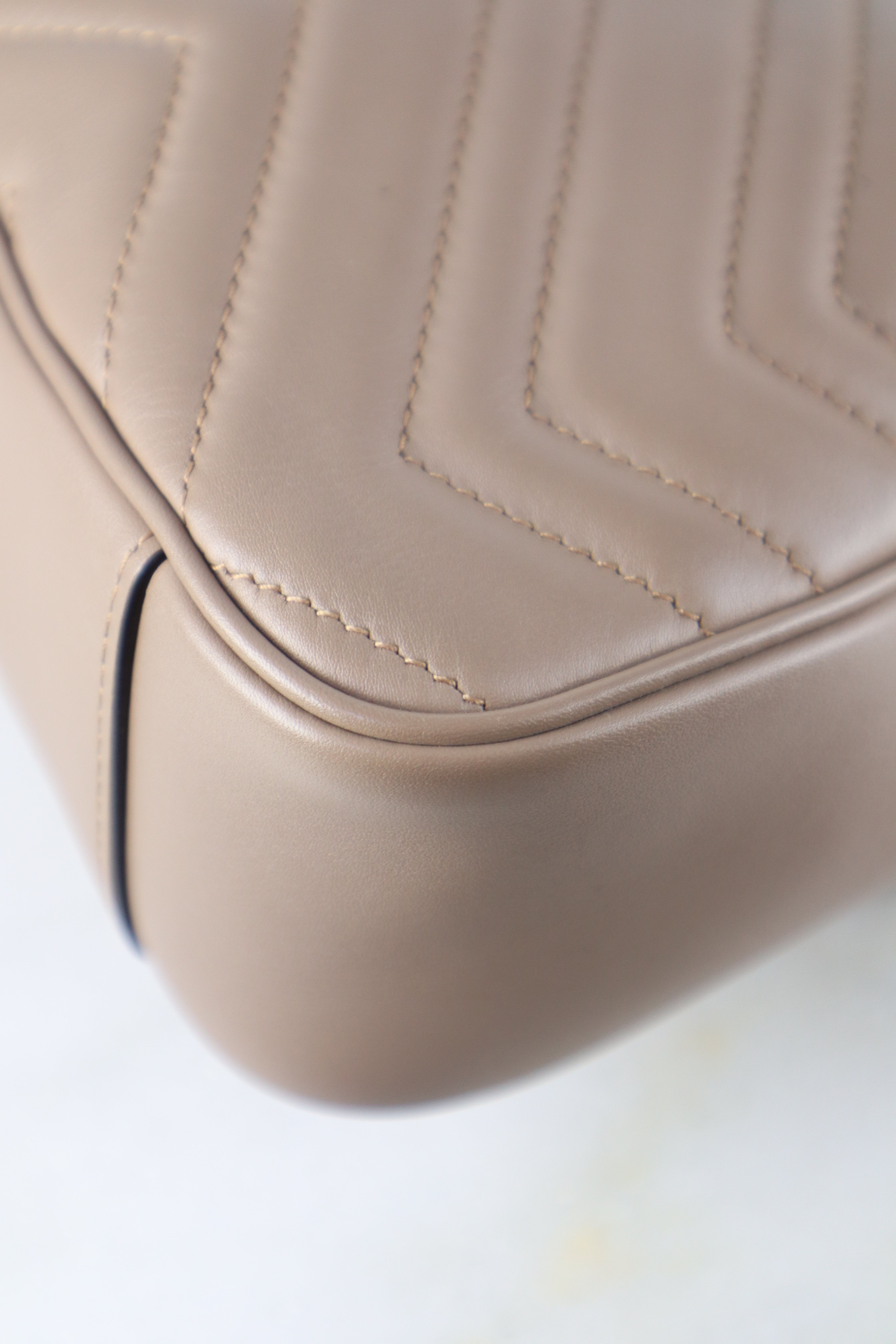 Gucci Nude GG Marmont Large Bag