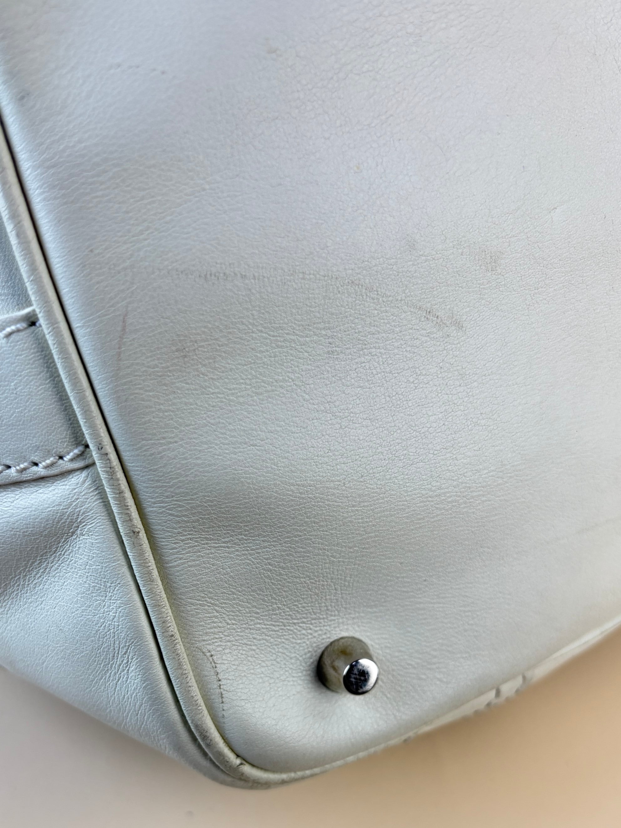 Burberry white leather nova/check large Beaton tote bag