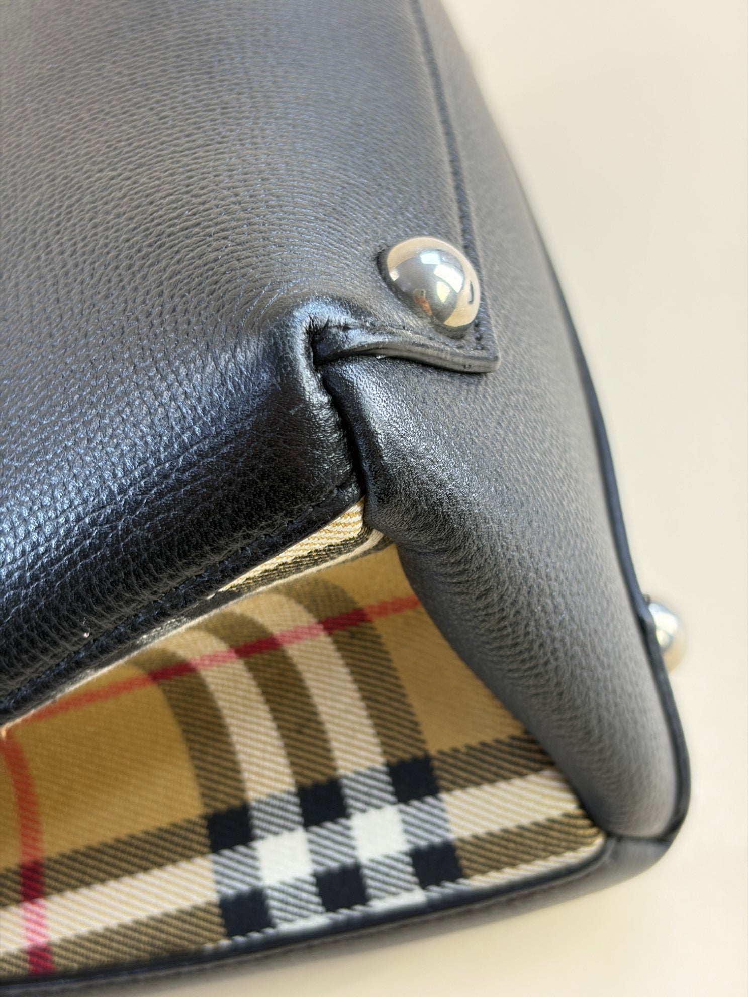 Burberry black banner small leather house check