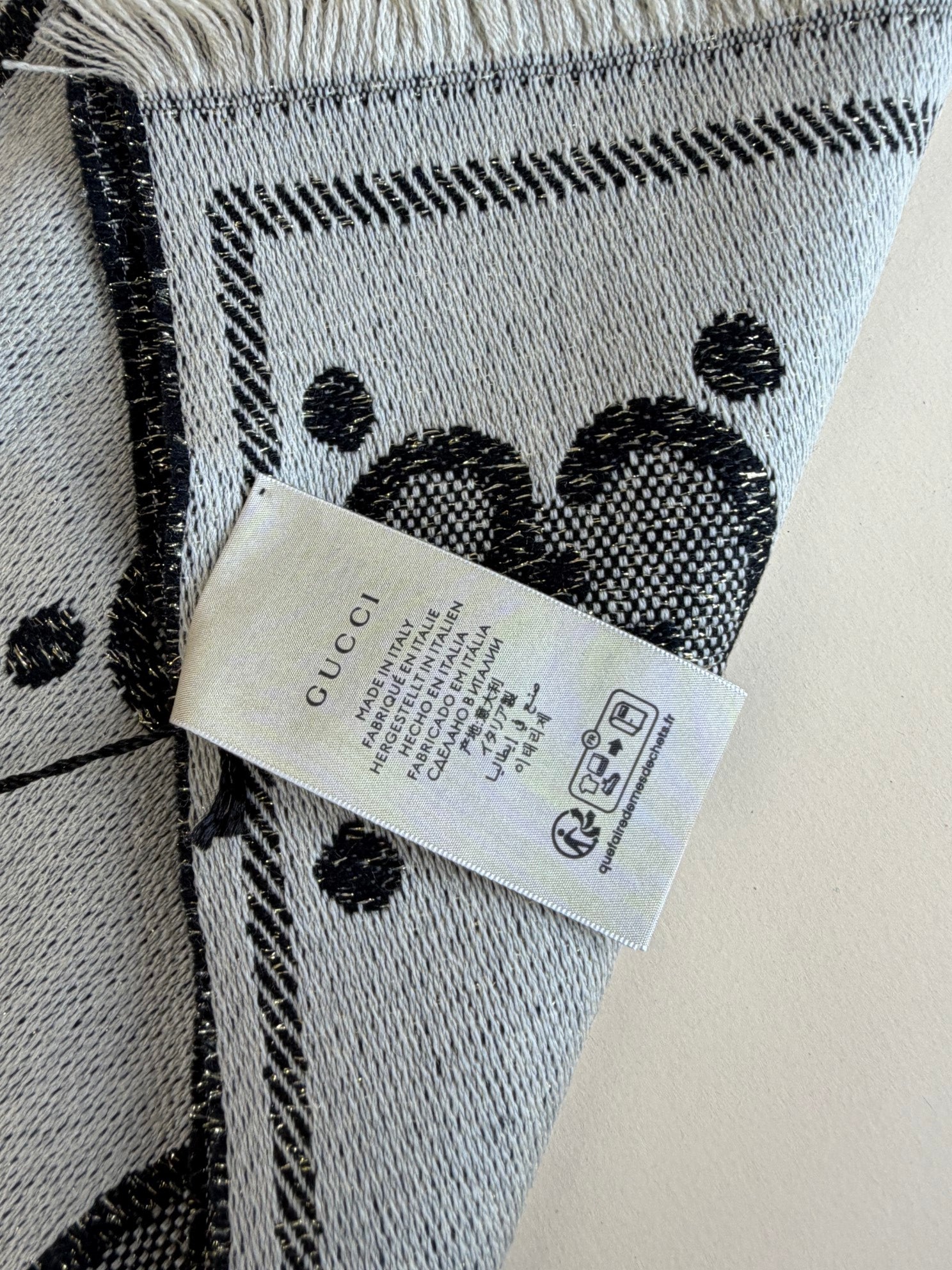 GUCCI gg jumbo wool scarf black& beige-Scarf-Gucci-The Closet Egypt
