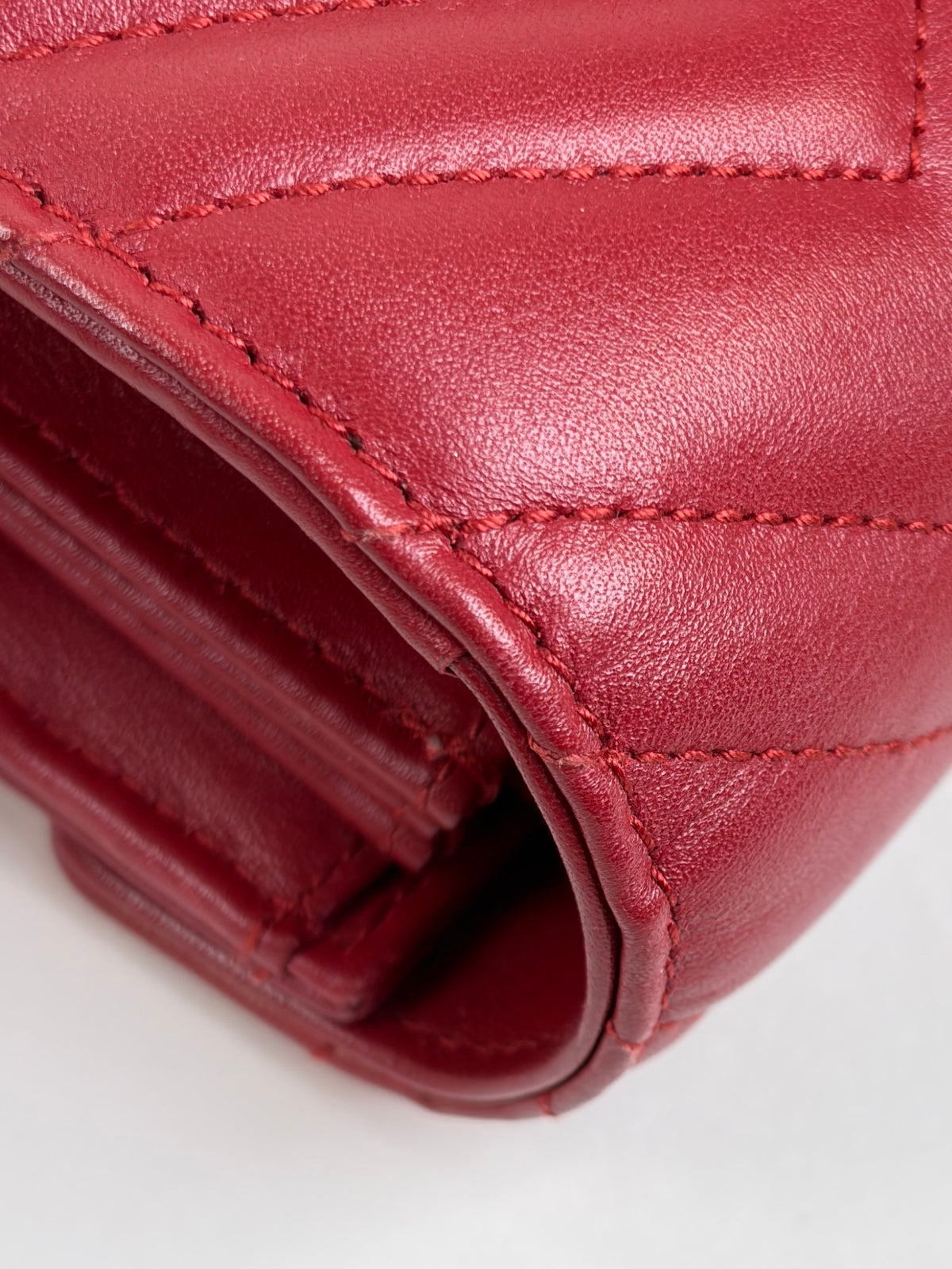 Gucci red Marmont wallet Bag