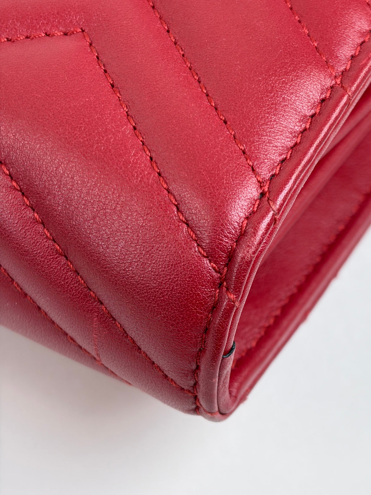 Gucci red Marmont wallet Bag
