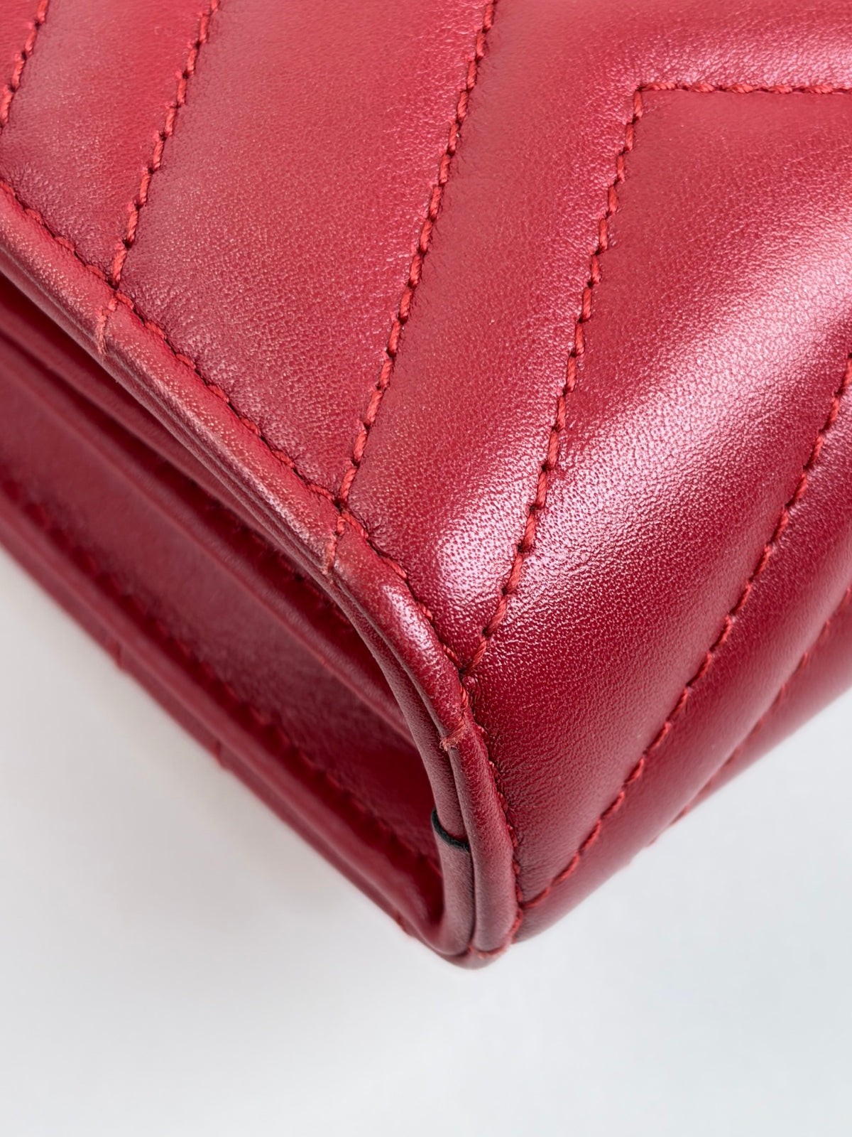 Gucci red Marmont wallet Bag