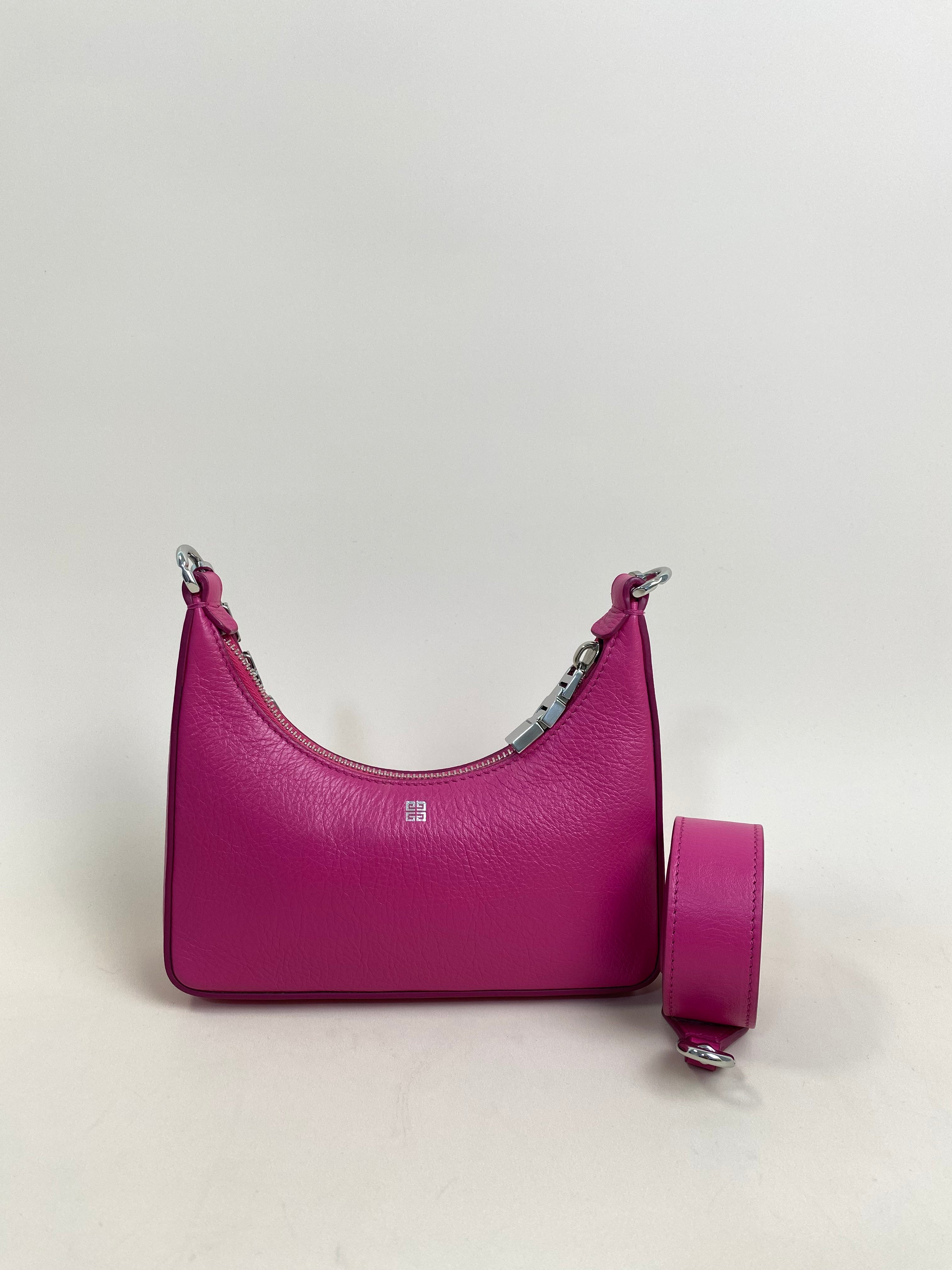 ☆GIVENCHY☆Moon Cutout handbag ミニ チェーンバッグ Mini Moon Cut Out Bag with Chain Black | The Webster