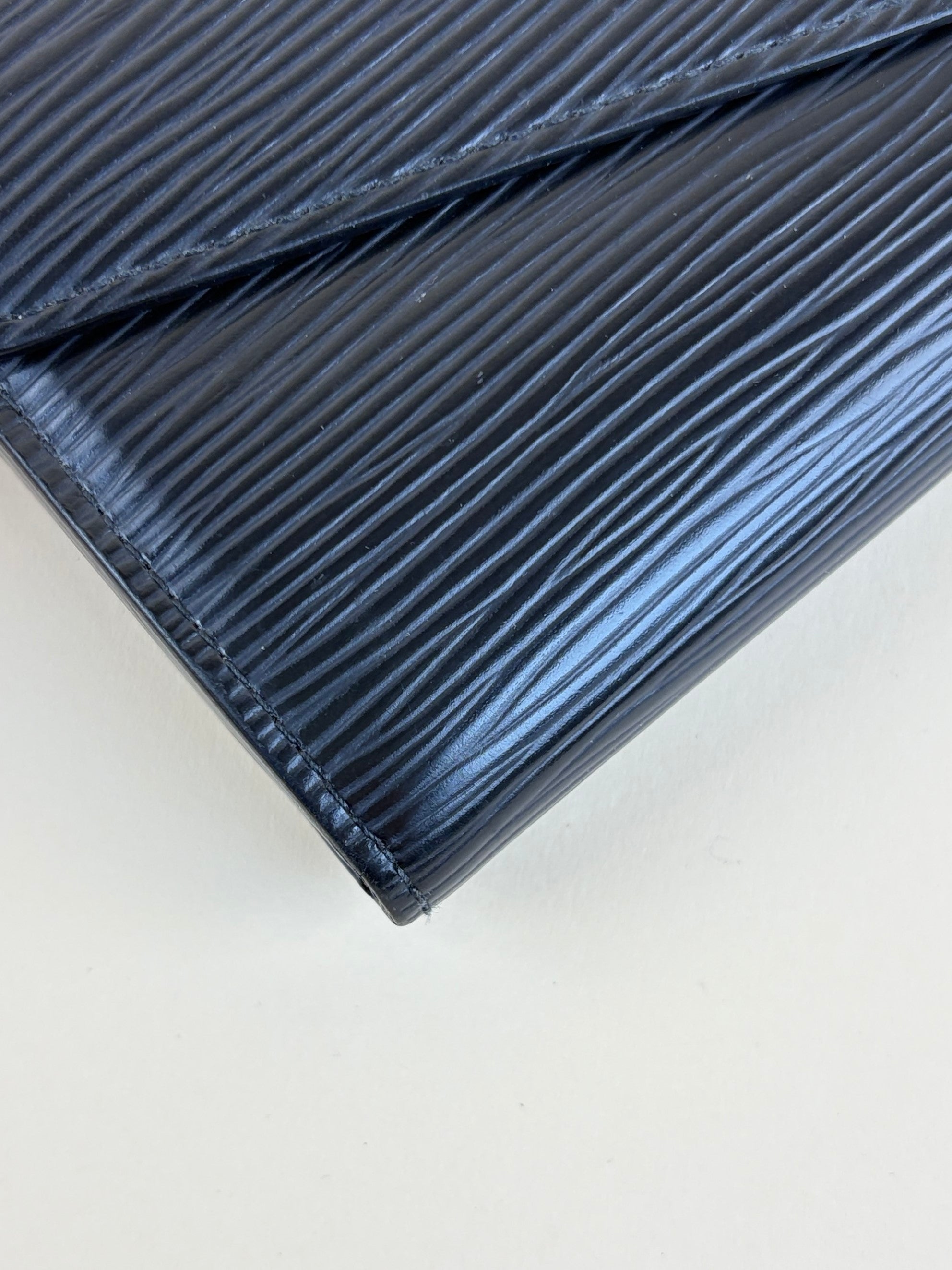 Louis Vuitton Black Sarah NM Wallet