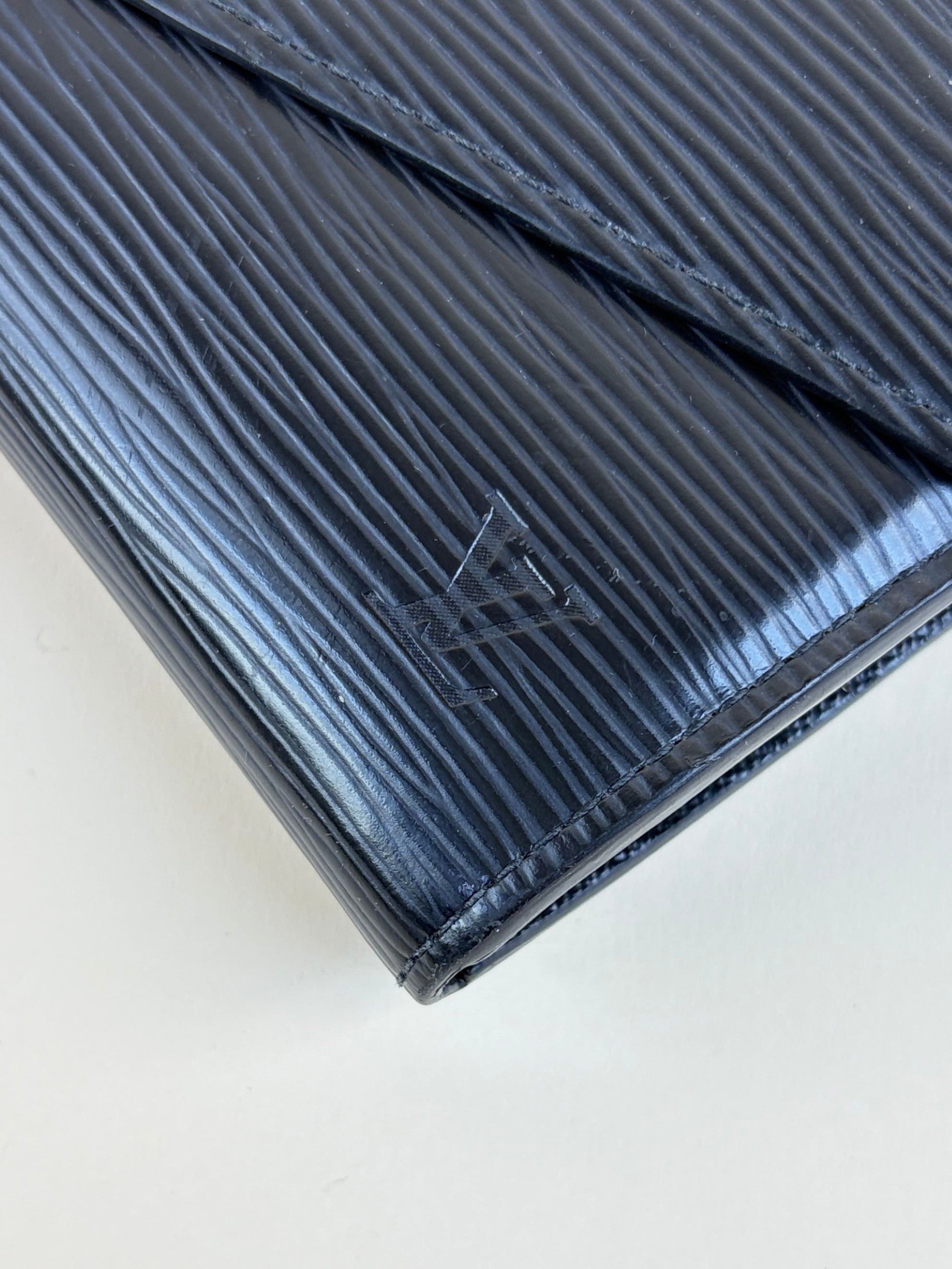 Louis Vuitton Black Sarah NM Wallet