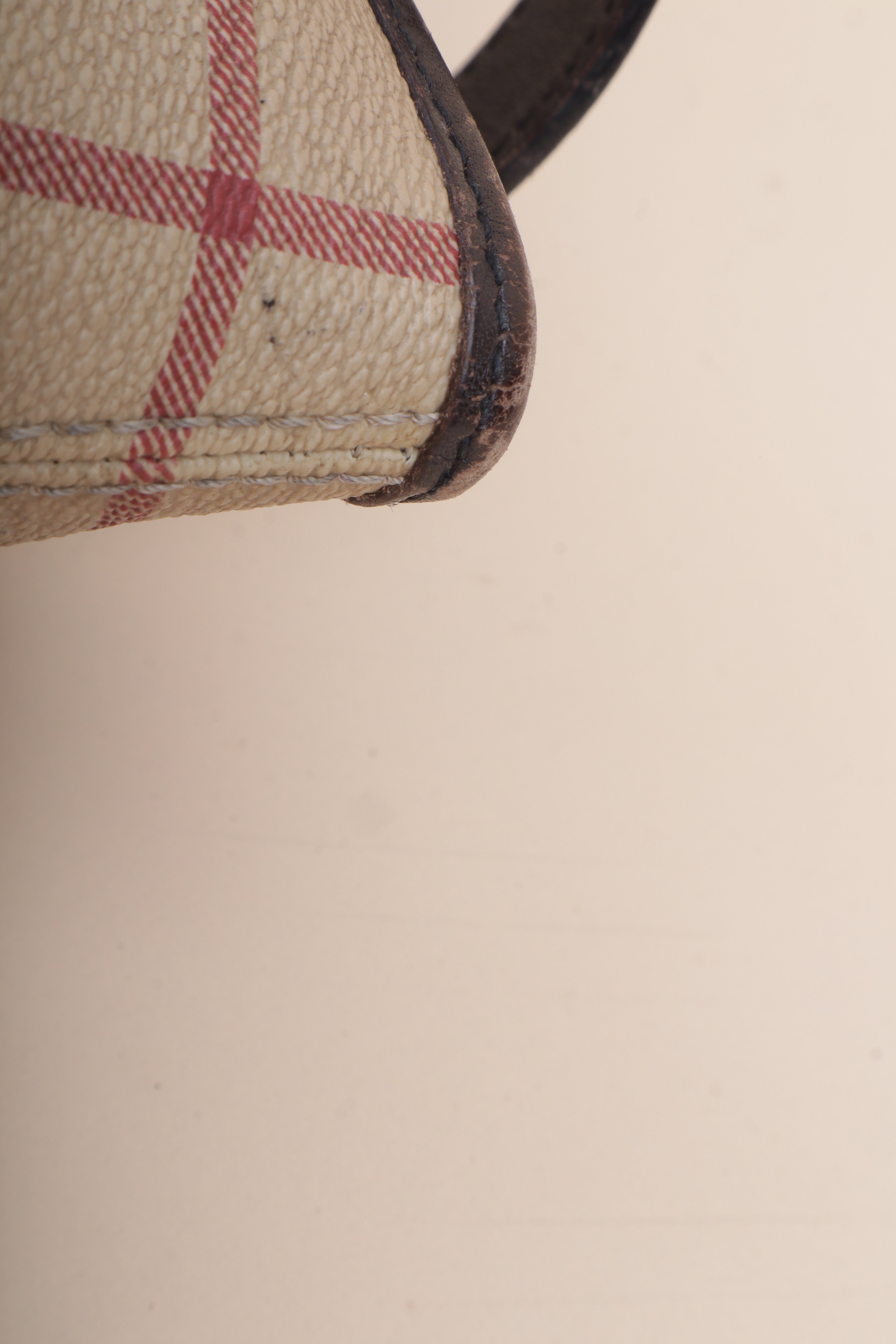 Burberry Bicolor Haymarket check regent