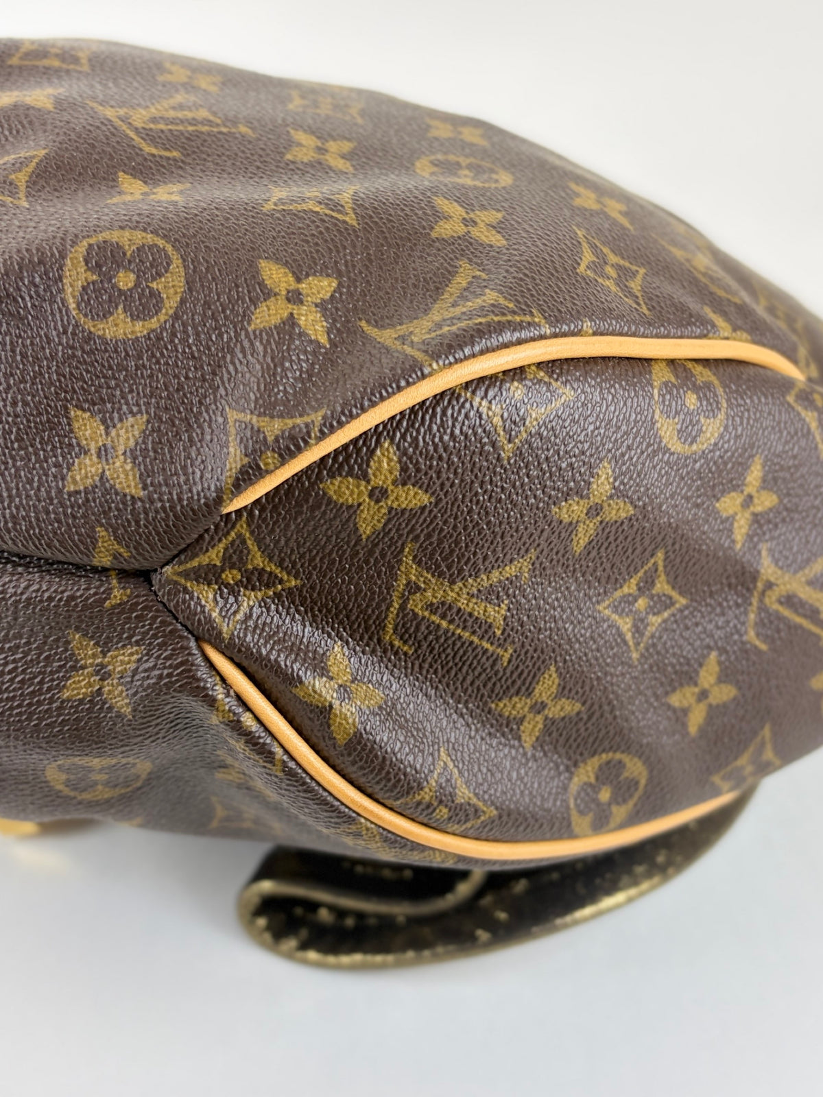 Louis Vuitton limited edition monogram canvas Kalahari GM bag