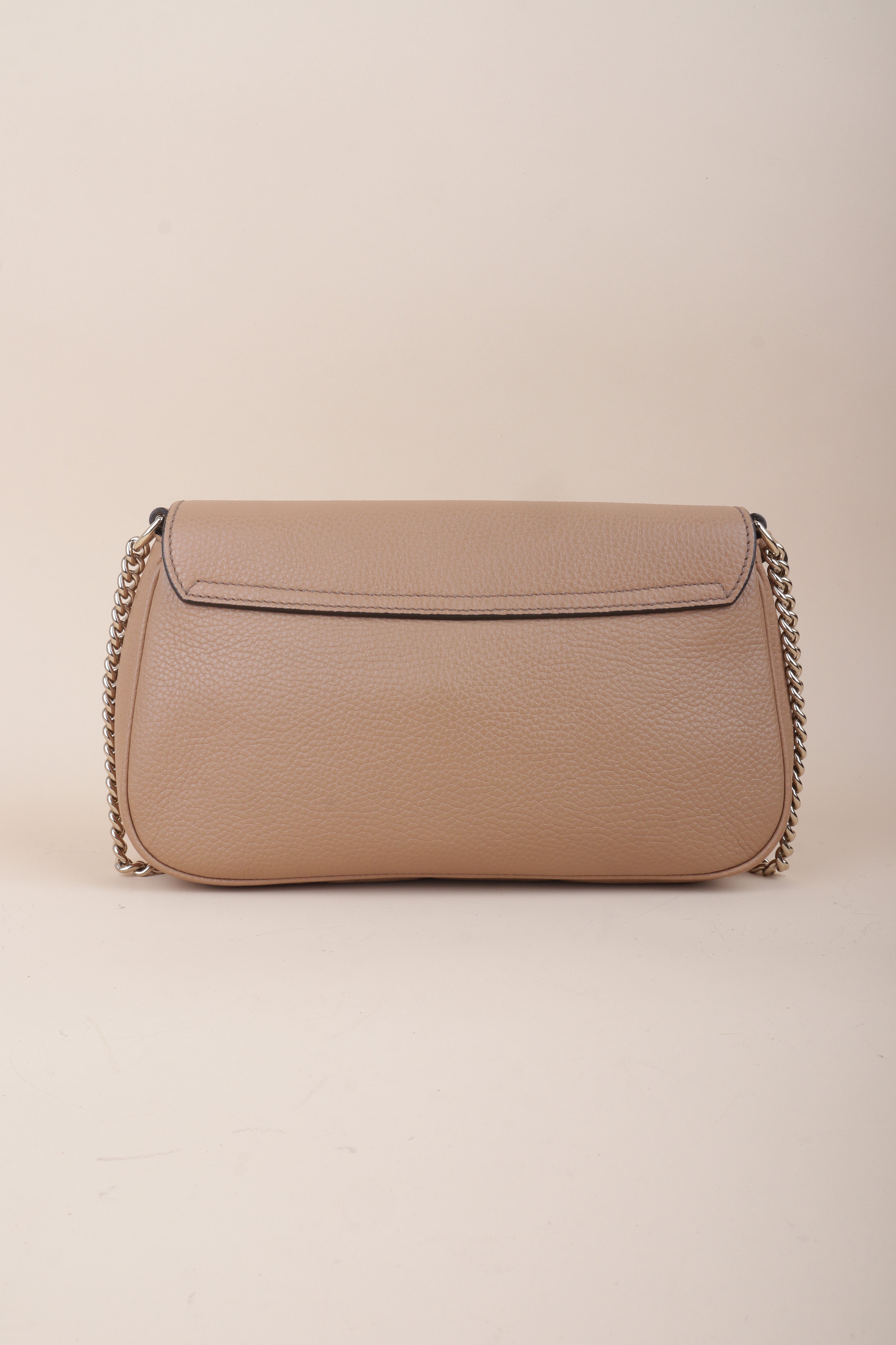Gucci Beige Pebbled Soho Disco GG Tassel Crossbody Flap Medium Bag