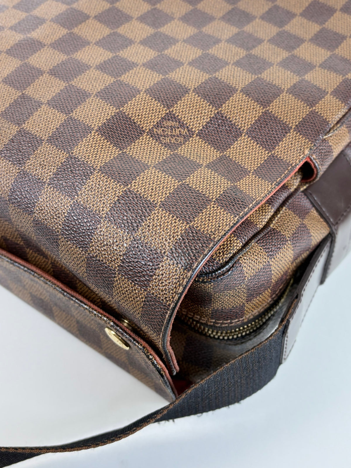Louis Vuitton Damier Ebene canvas naviglio messenger bag