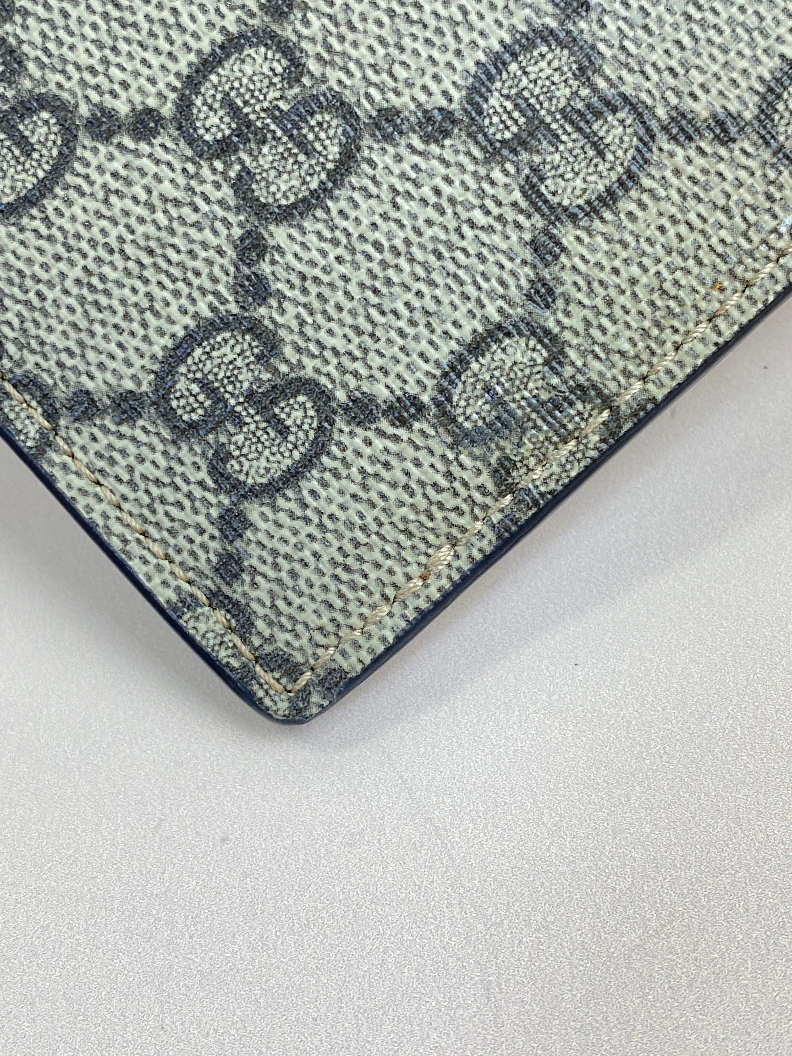 Gucci Beige GG Supreme Neo Vintage Flat Pouch