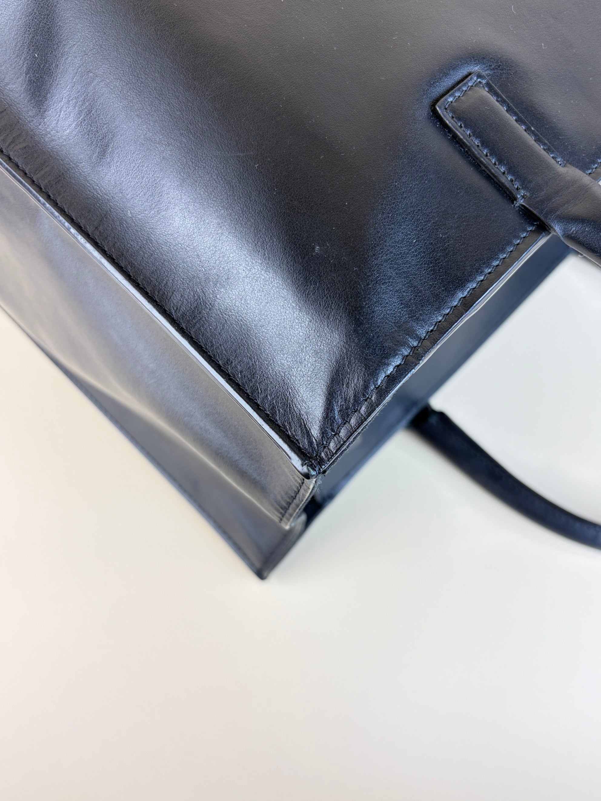 Valentino Black leather vlog walk medium  shopping bag