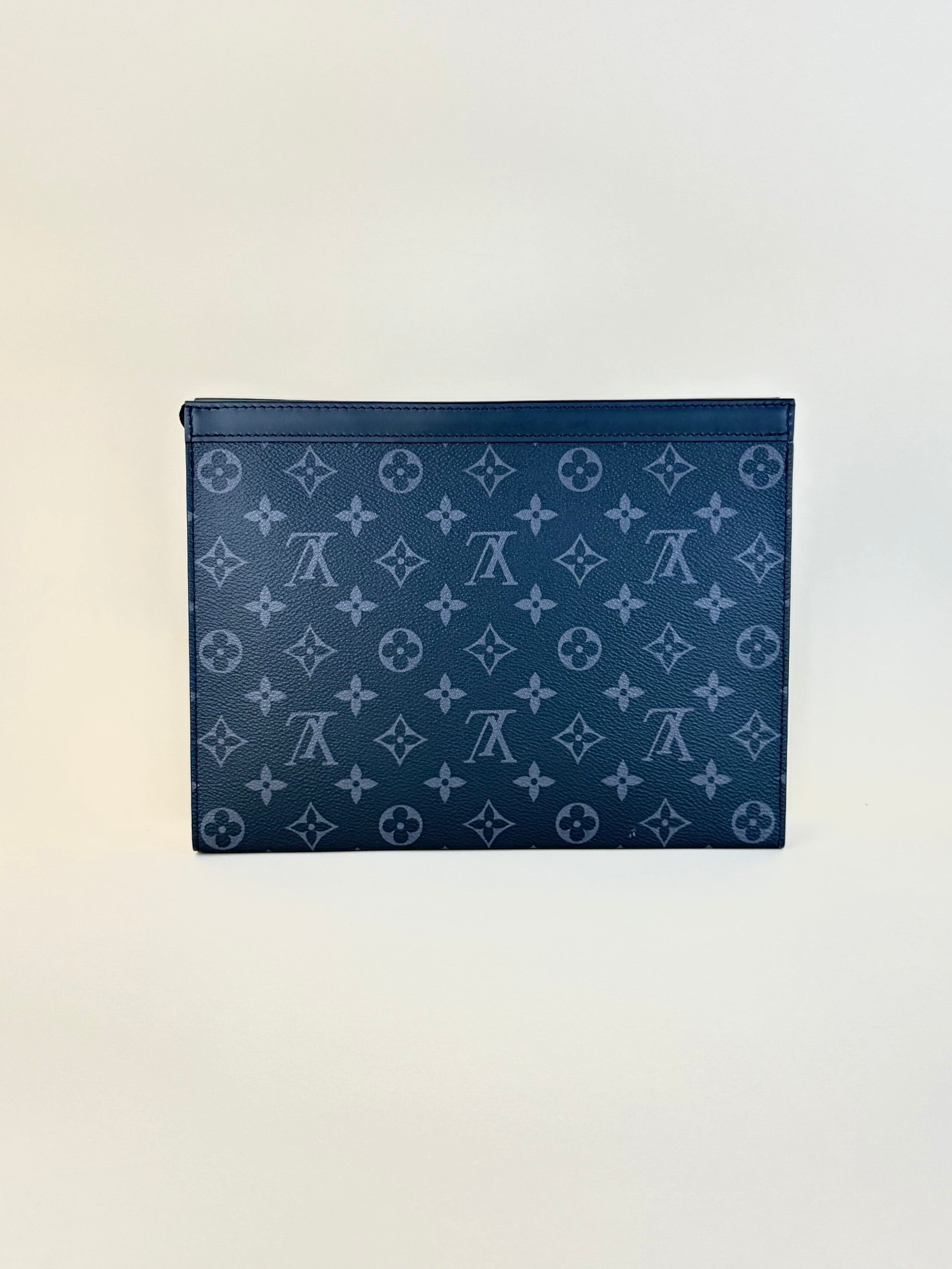 louis Vuitton monogram eclipse voyage mm pochette