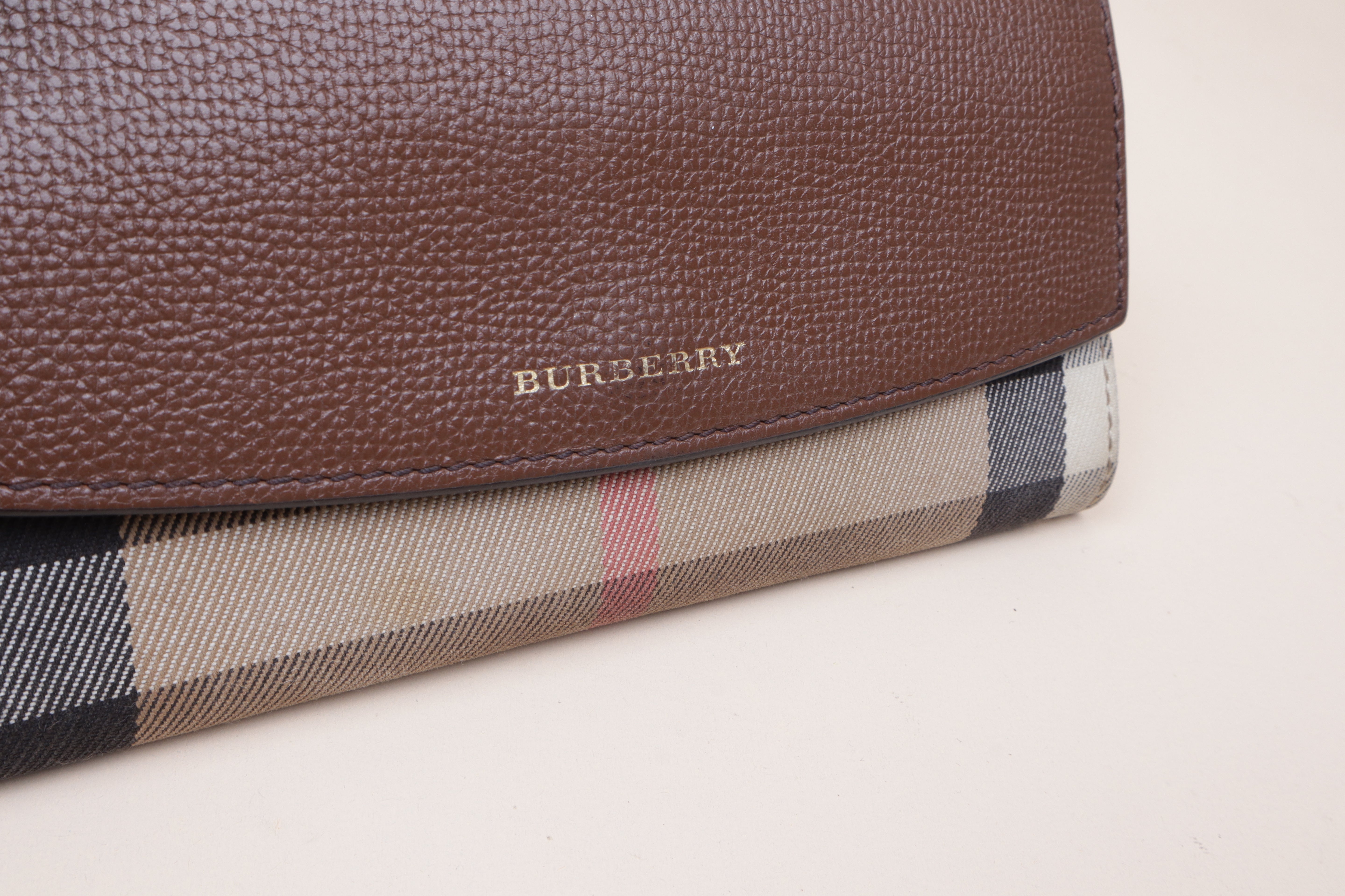 Burberry Bicolor House Check Long Wallet