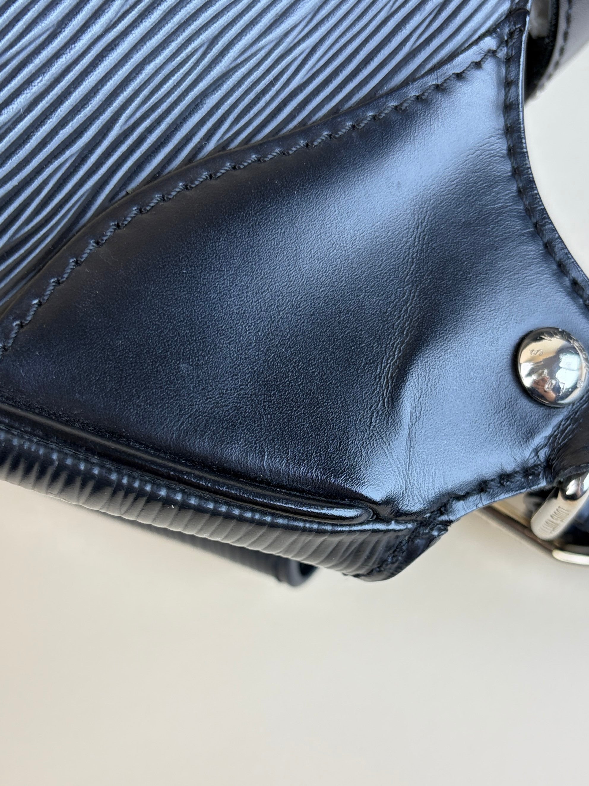 Louis Vuitton black epi leather Montaigne tote bag