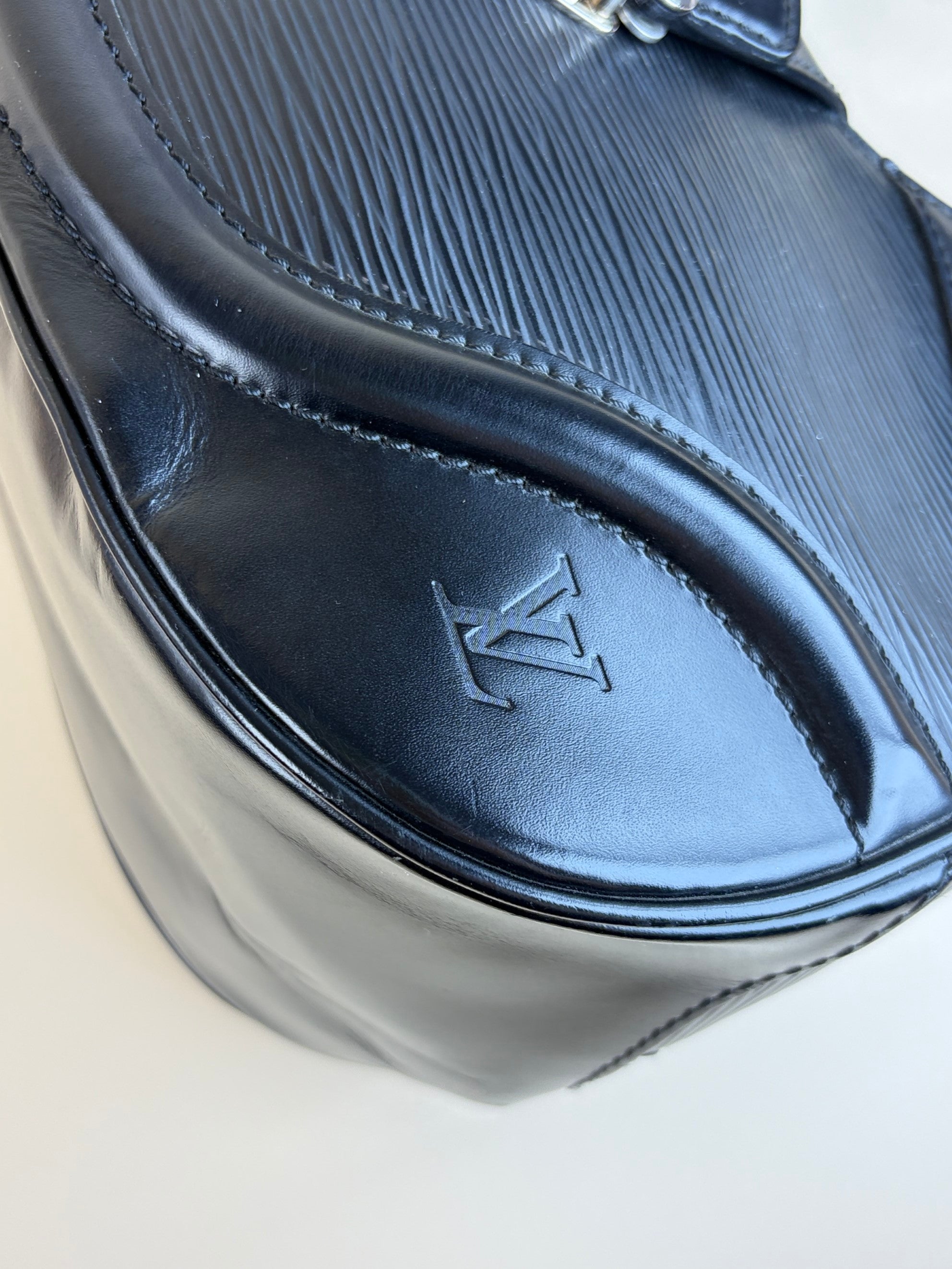 Louis Vuitton black epi leather Montaigne tote bag