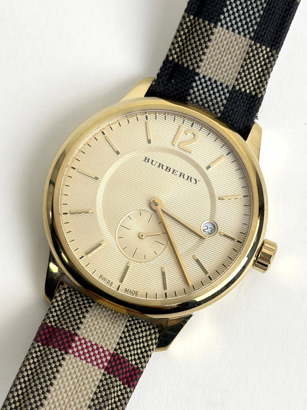 Burberry Stainless Steel case Honey Check fabric wristwatch