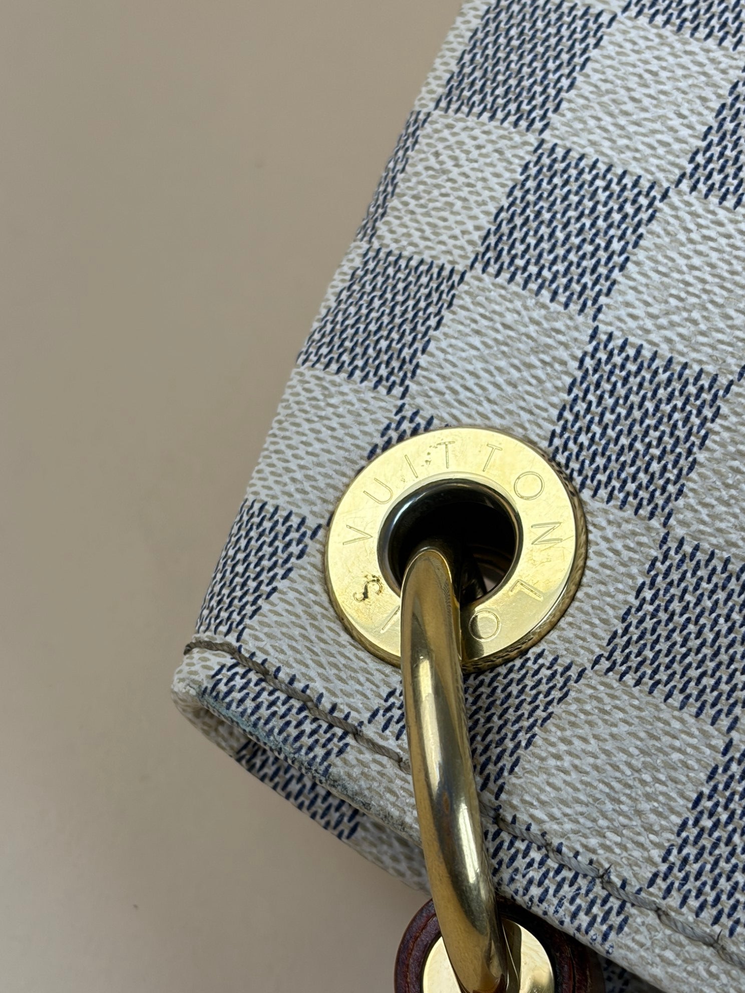 Louis Vuitton Damier azure Artsy Bag