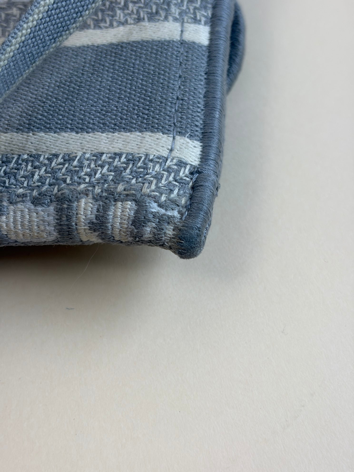 DIOR grey slim saddle pouch