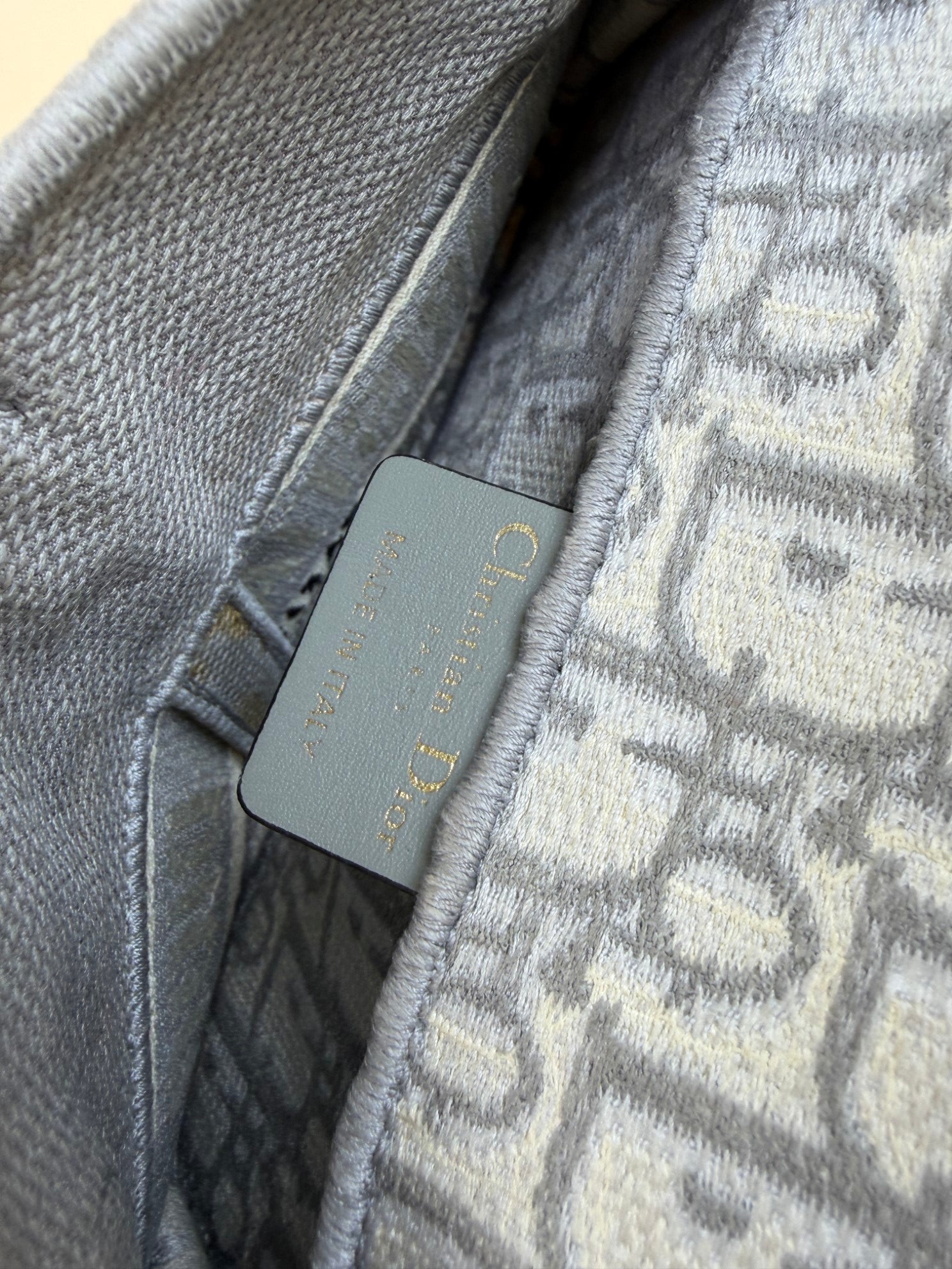 DIOR grey slim saddle pouch
