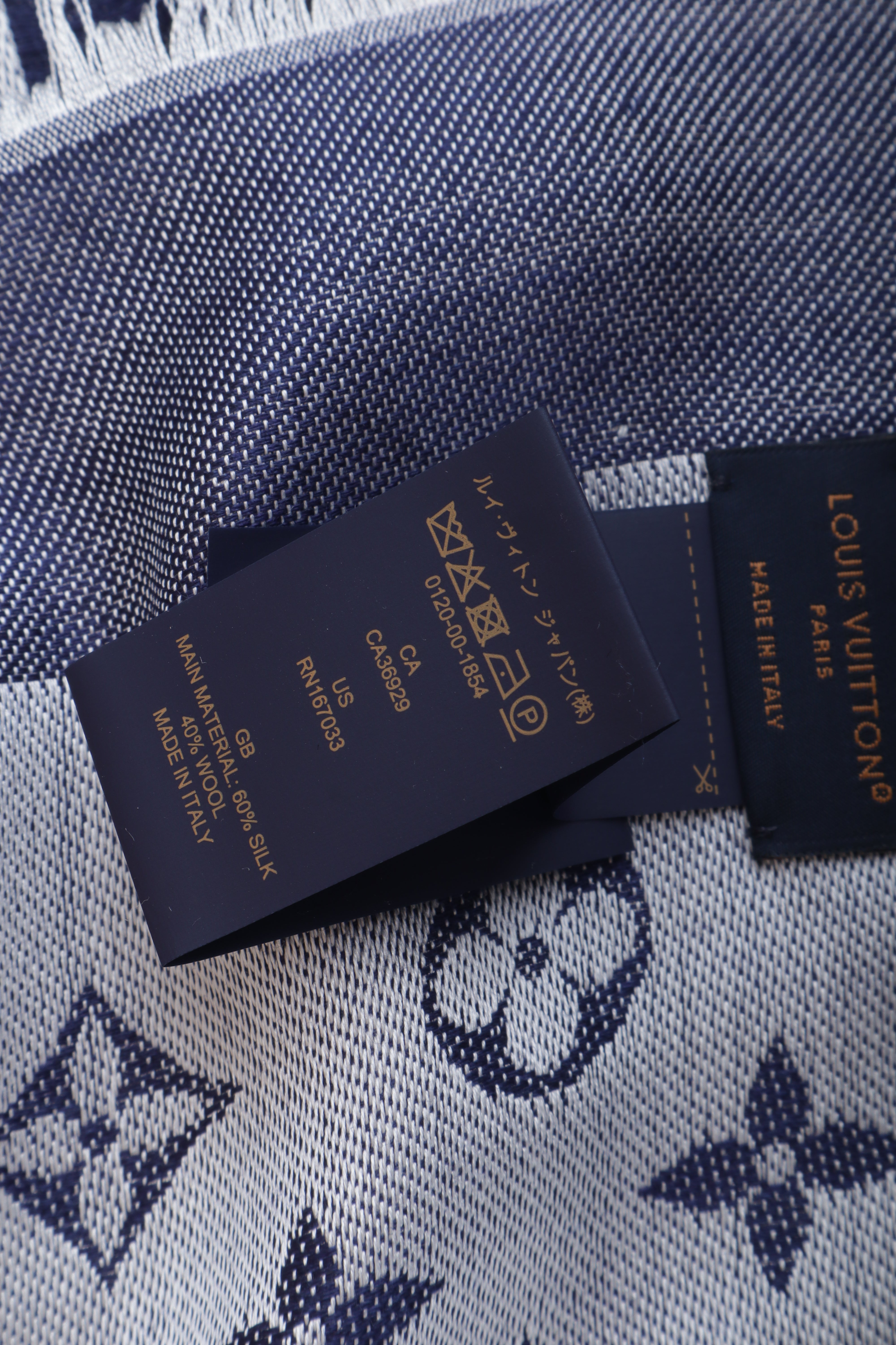 Louis Vuitton Blue Monogram Denim shawl Scarf